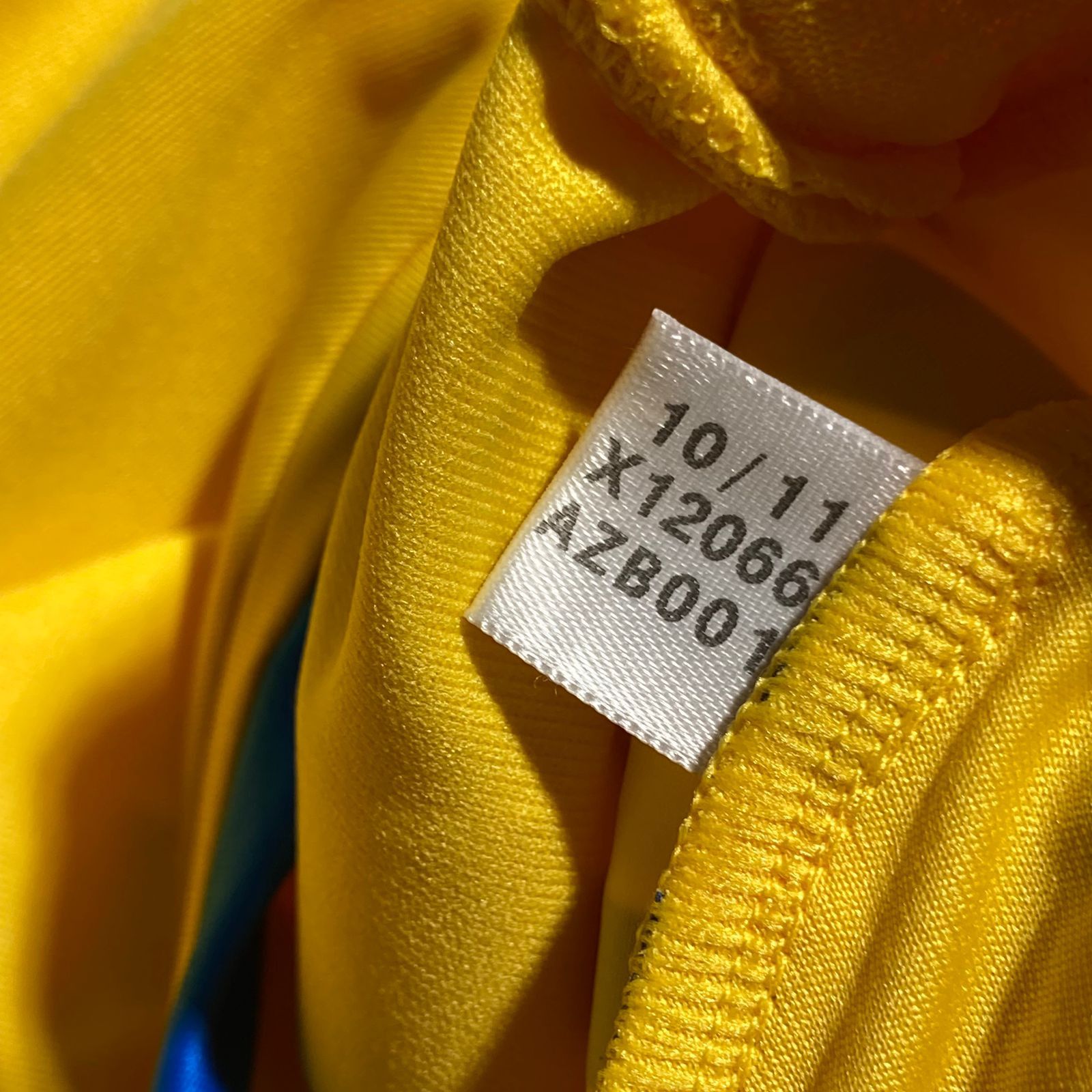 Adidas 2012 Ukraine Home Techfit Adidas X12066 Size US L / EU 52-54 / 3 - 7 Thumbnail