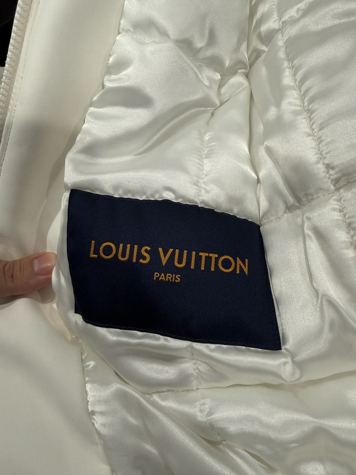 Louis Vuitton Louis Vuitton Ornament Monogram Debossed Leather Jacket Size US S / EU 44-46 / 1 - 13 Thumbnail