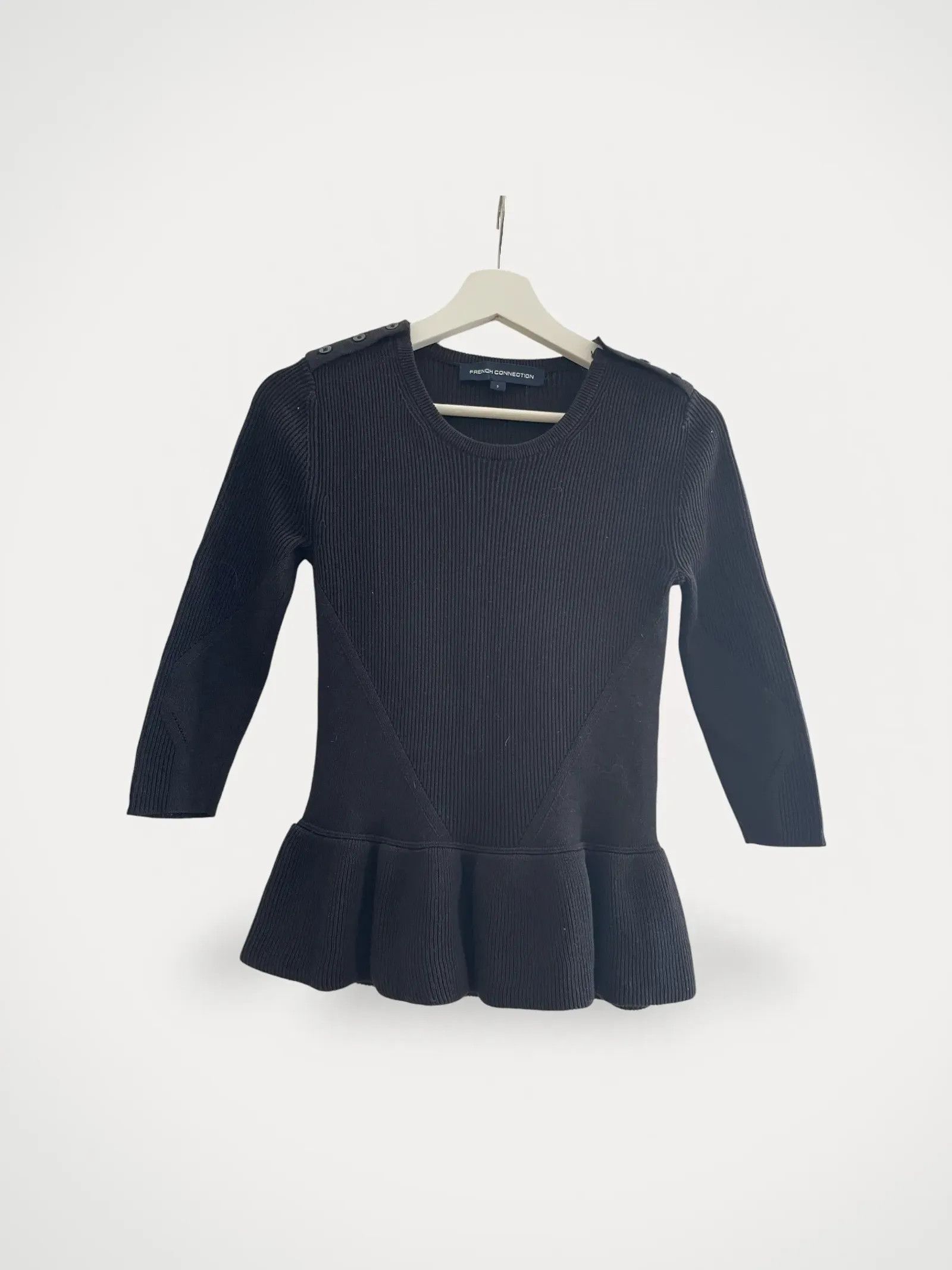 French Connection French Connection Sweater Size S / US 4 / IT 40 - 1 Thumbnail