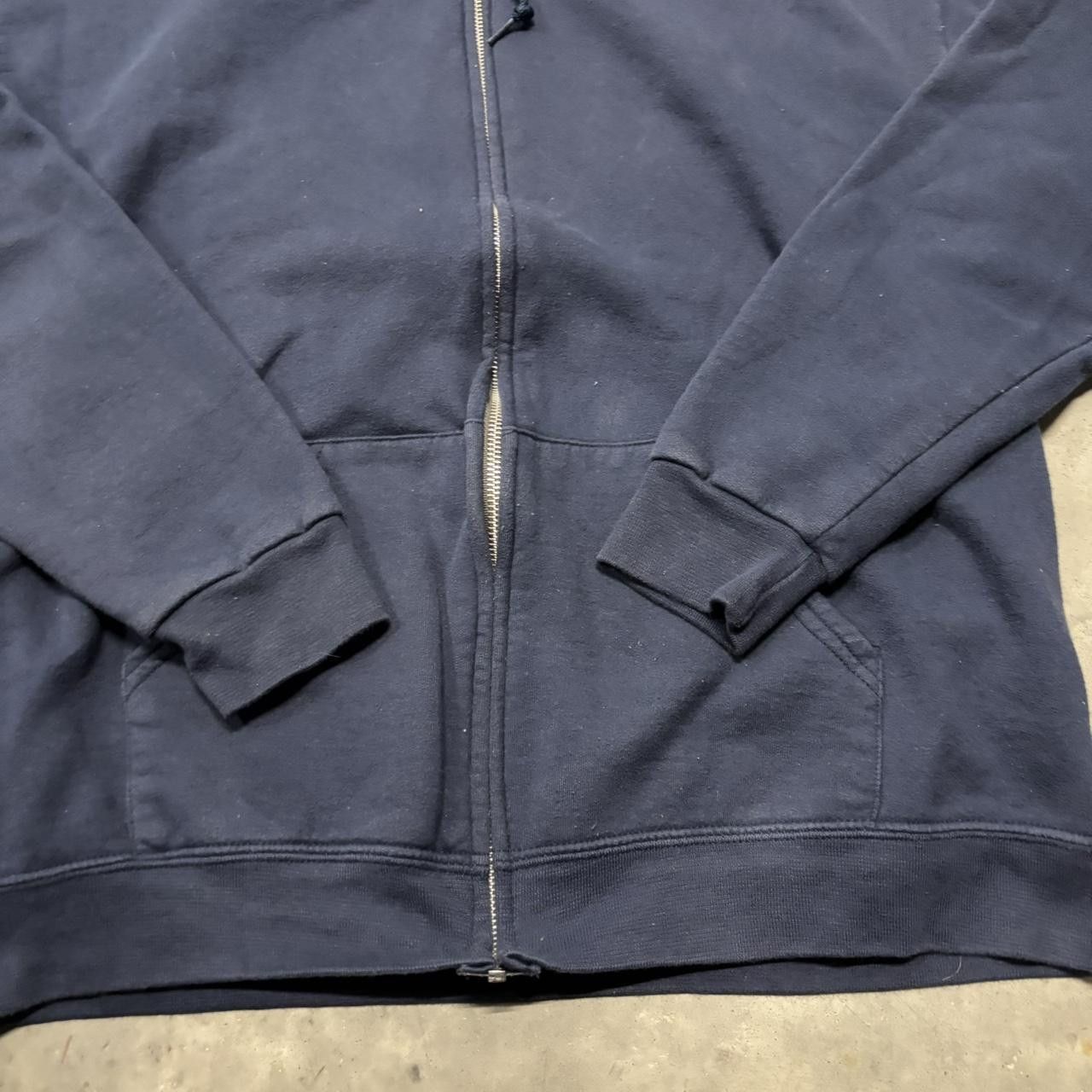 Japanese Brand × Vintage Crazy Vintage Y2K/2000s Navy Blue Blank Russell Style Essential Zip Up Hoodie! Size US L / EU 52-54 / 3 - 5 Thumbnail