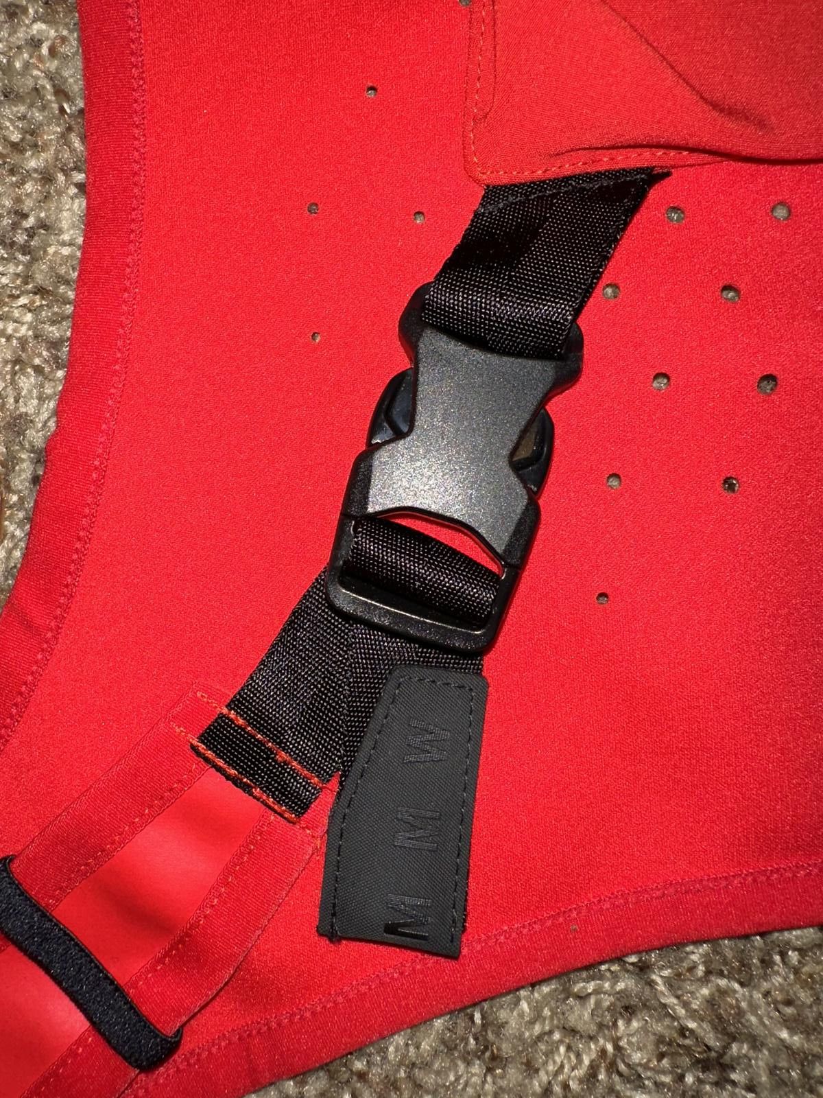 Nike Nike x Matthew M Williams Men’s NRG SE Chest Rig Red Vest Size US L / EU 52-54 / 3 - 4 Thumbnail