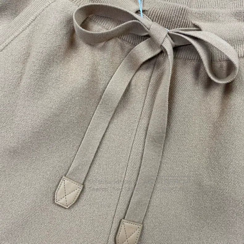 Loro Piana Loro Piana Cashmere goat casual wide-leg pants Size 27" / US 4 / IT 40 - 2 Thumbnail