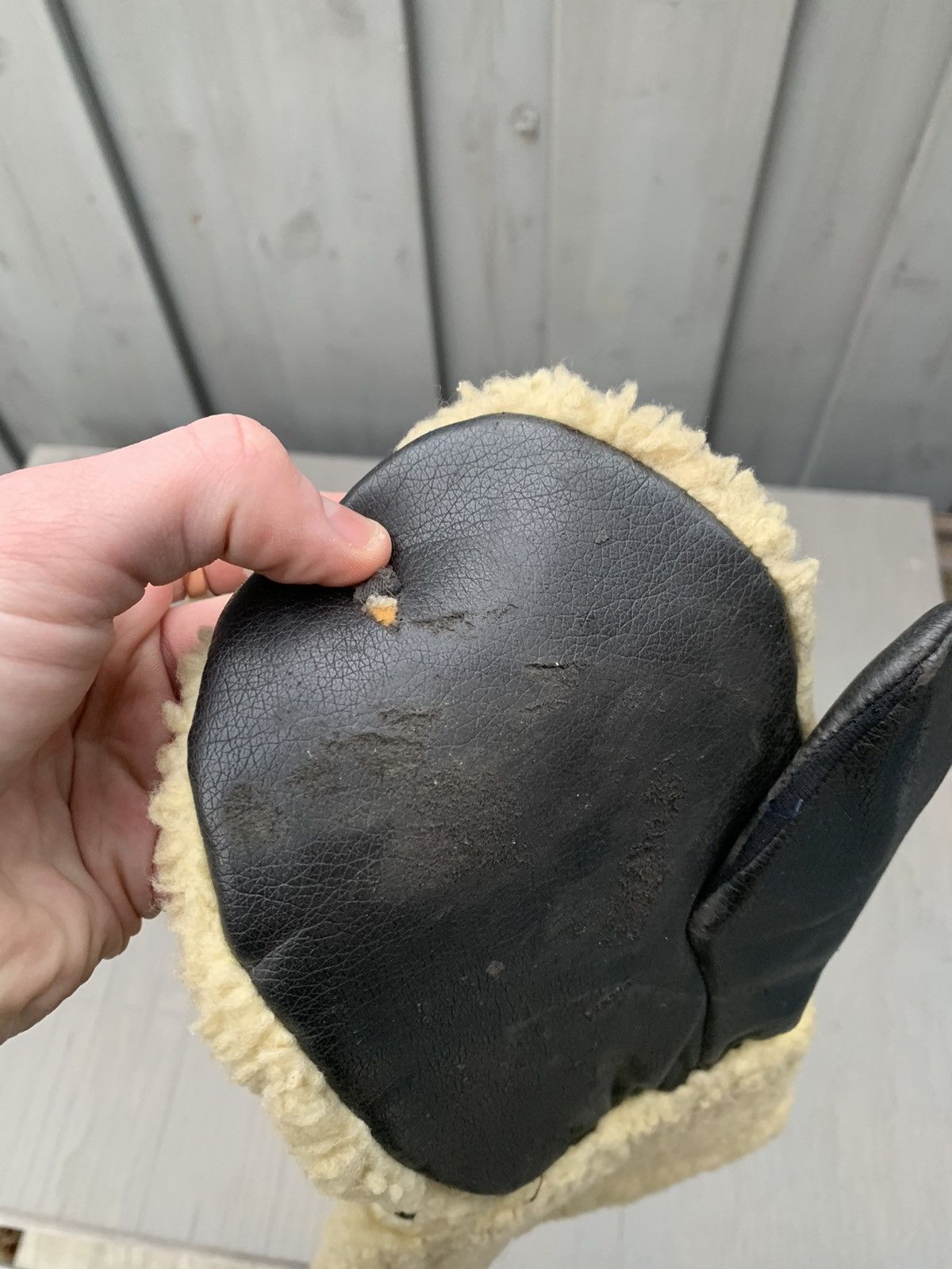 Vintage Vintage Shearling Mittens Vegan Leather Wool Sheepskin 90s Size ONE SIZE - 11 Thumbnail