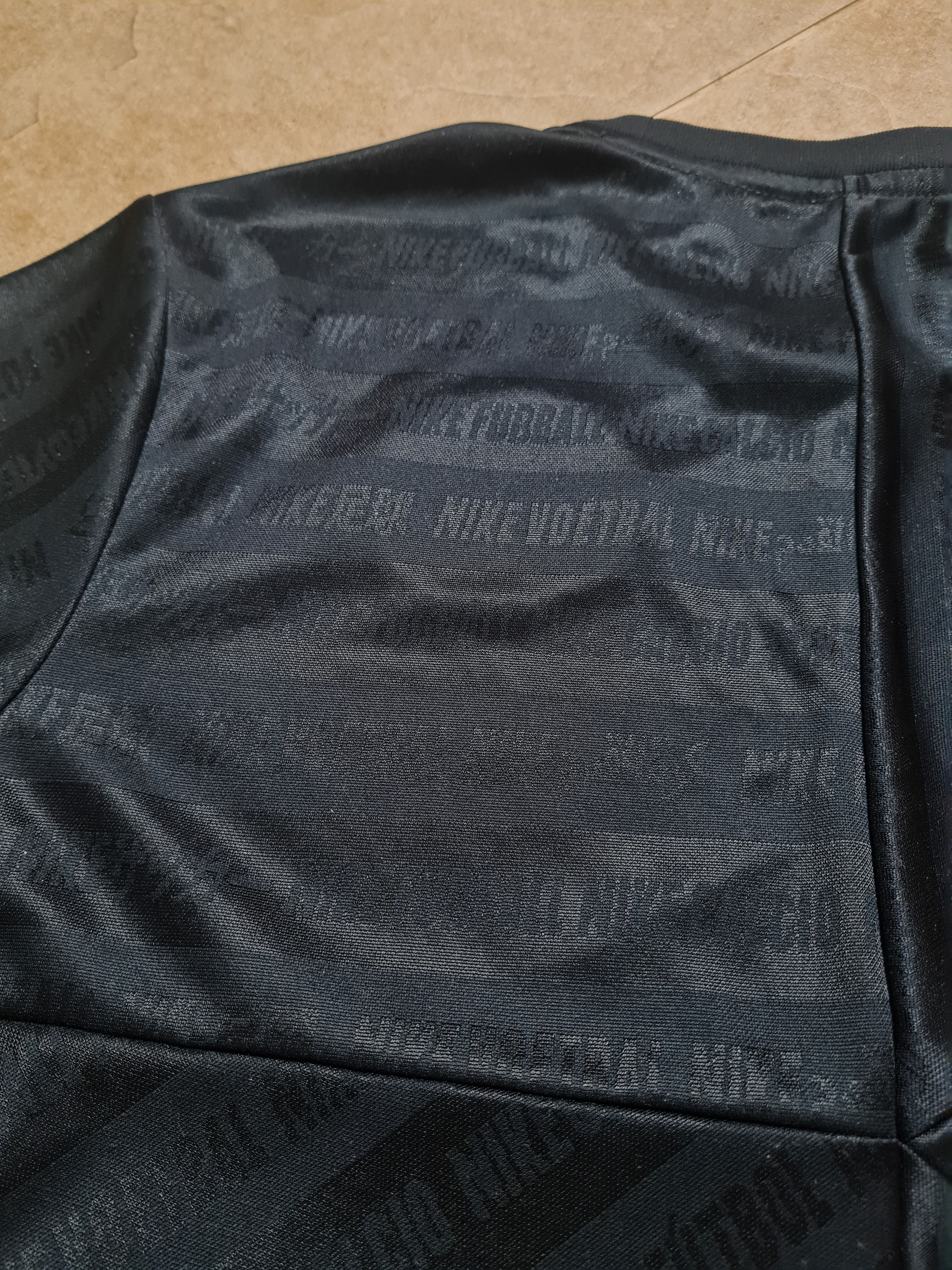 Nike T-shitrs Men’s FC Nike Football Club soccer foootball Jersey Size US S / EU 44-46 / 1 - 14 Thumbnail