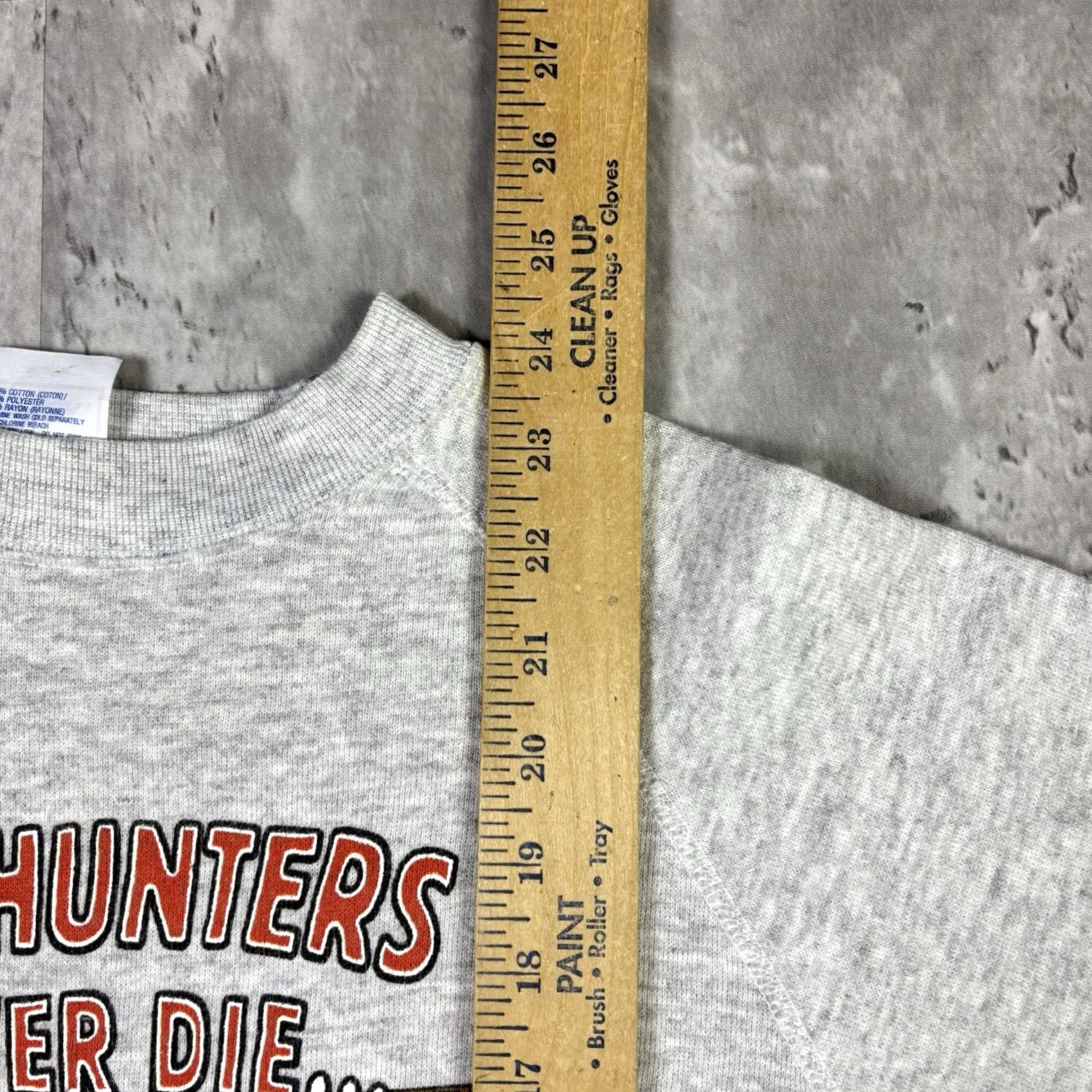 Hunter VINTAGE Hunters Never Die Sweatshirt Pullover Hunting Outdoors Funny Size M Gray Cotton Fleece Logo Graphic Print Men Sweatshirt Size US M / EU 48-50 / 2 - 4 Thumbnail