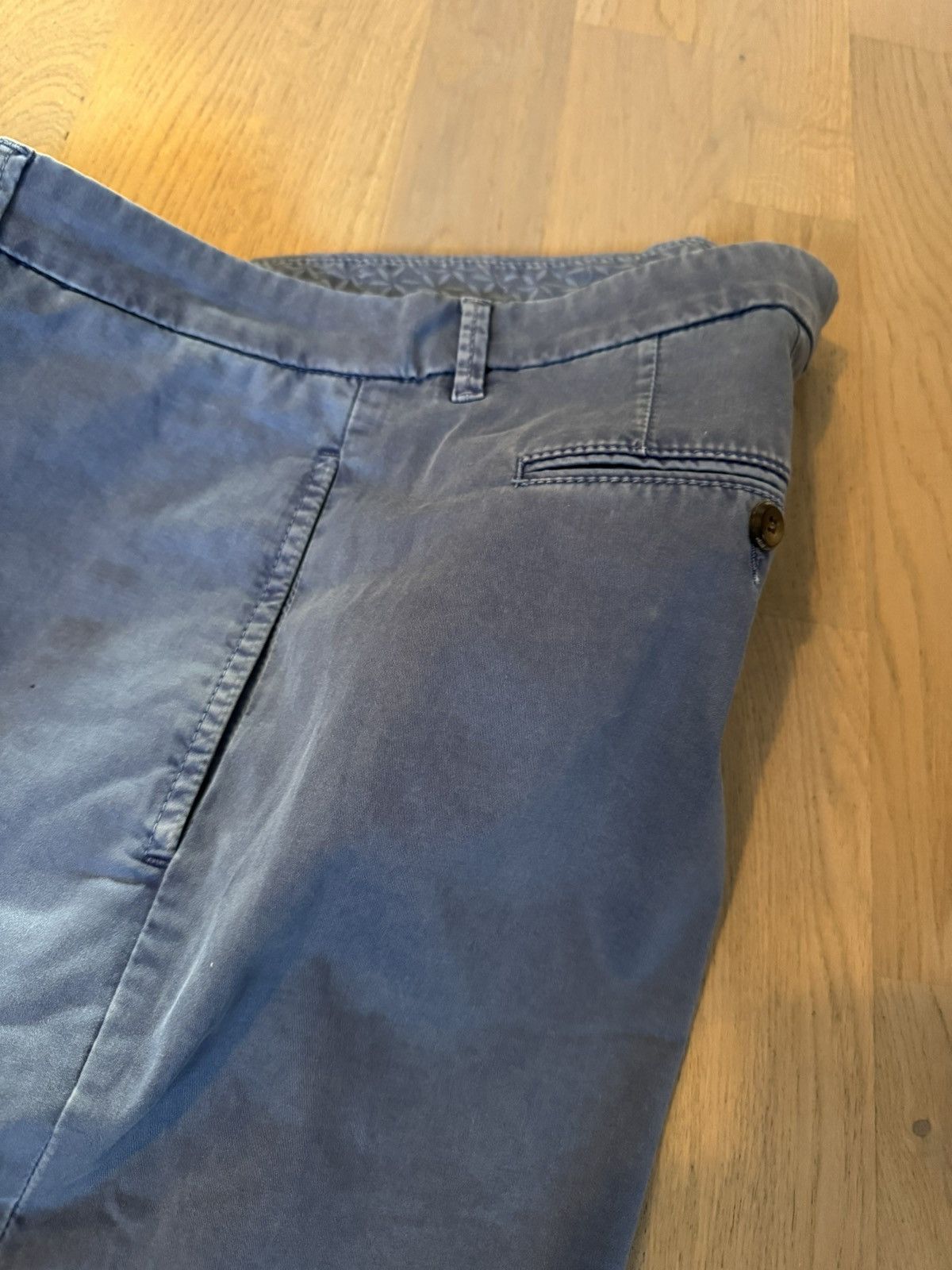 Jacob Cohen JACOB COHEN SHORTS see REAL SIZES IN PHOTOS BY TAPE MEASURE Size US 35 - 7 Thumbnail