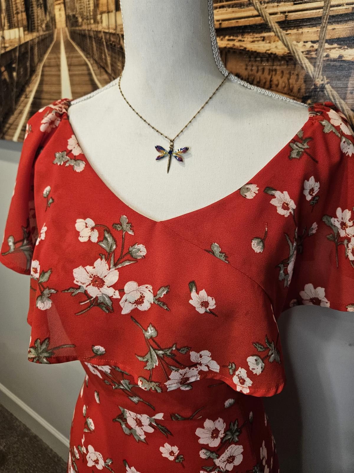Fabric Brand & Co. Fab'rik Red Floral Dress with Flowy Sleeves Size L / US 10 / IT 46 - 2 Thumbnail