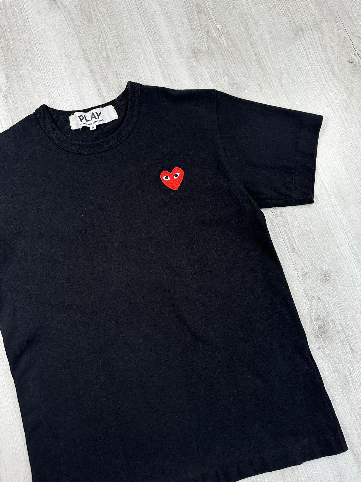 Comme des Garcons CDG Play Comme Des Garcons Black Logo Tee Tshirt Size US S / EU 44-46 / 1 - 2 Thumbnail