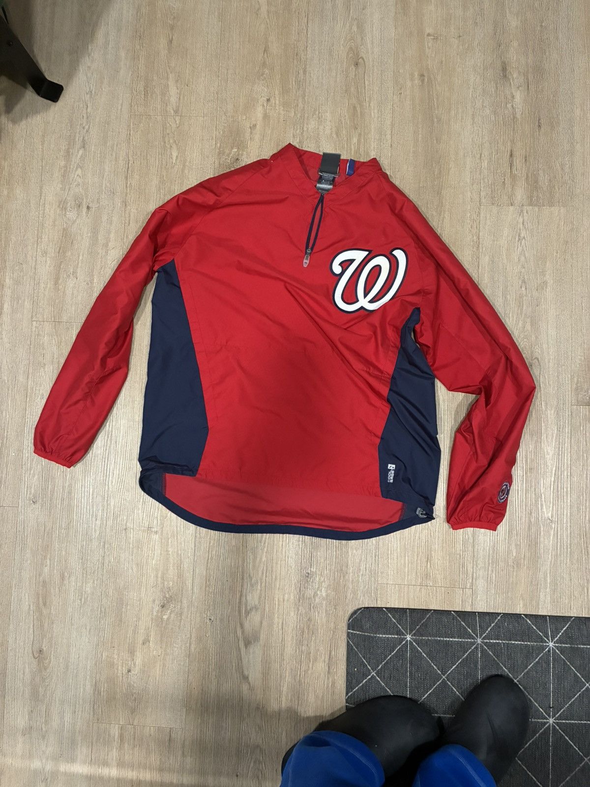 Majestic Red Washington Nationals quarter zip sweater - Size Medium Size US M / EU 48-50 / 2 - 1 Thumbnail