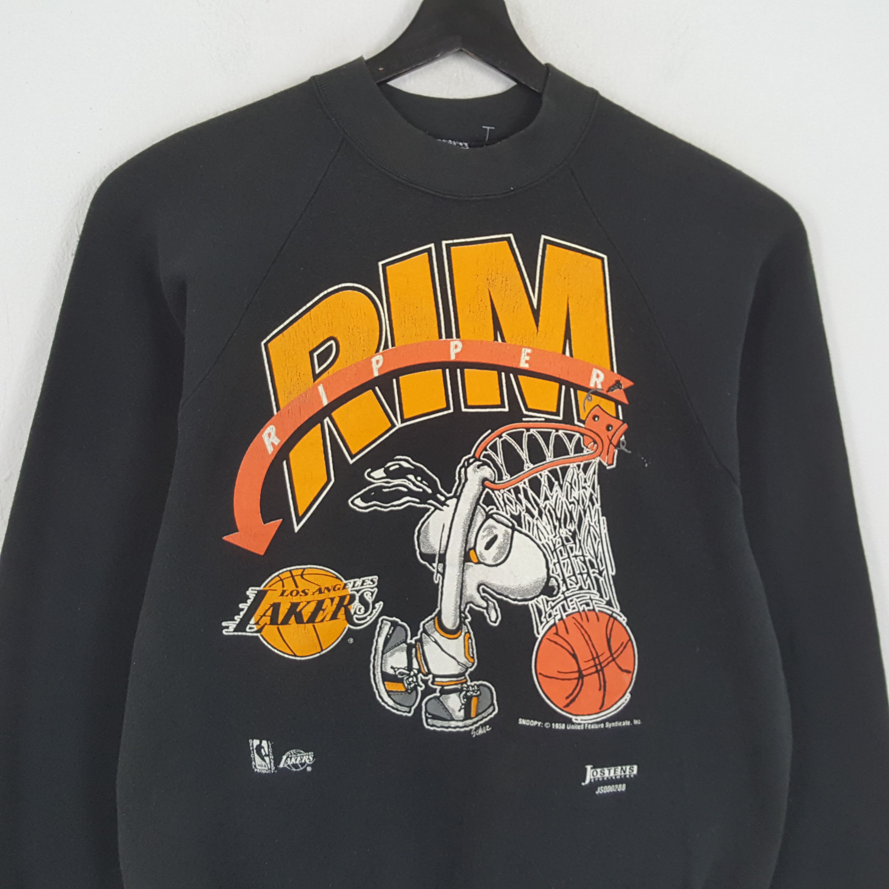 NBA × Vintage LAKERS LOS ANGELES NBA Basketball SNOOPY Vintage Sweatshirt Size US L / EU 52-54 / 3 - 2 Thumbnail