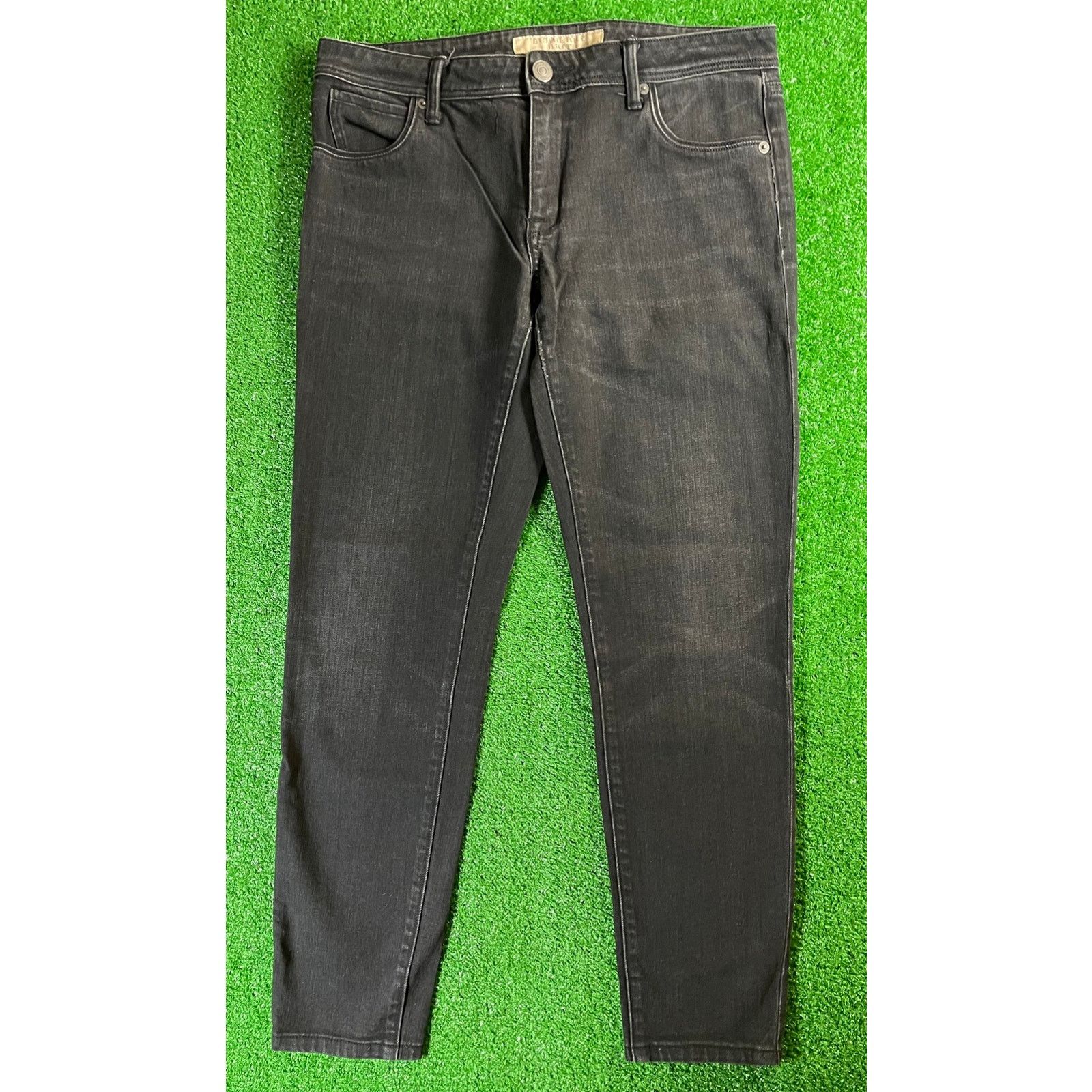 Burberry Burberry Brit Skinny Low Rise 30 x 27 Smoky Black Jeans Size 30" / US 8 / IT 44 - 2 Thumbnail