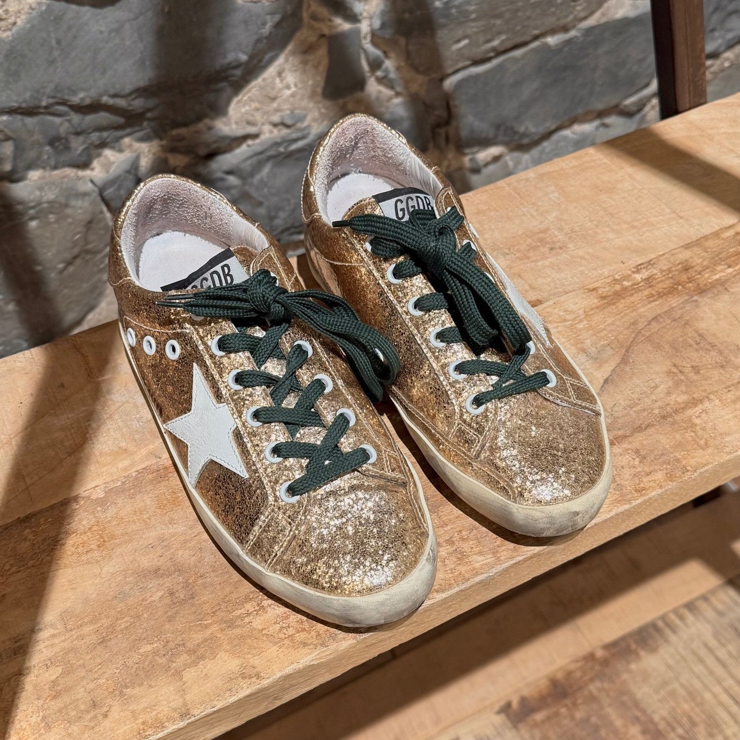Golden Goose Golden Goose Superstar Gold Glitter Sneakers Size US 7 / IT 37 - 4 Thumbnail