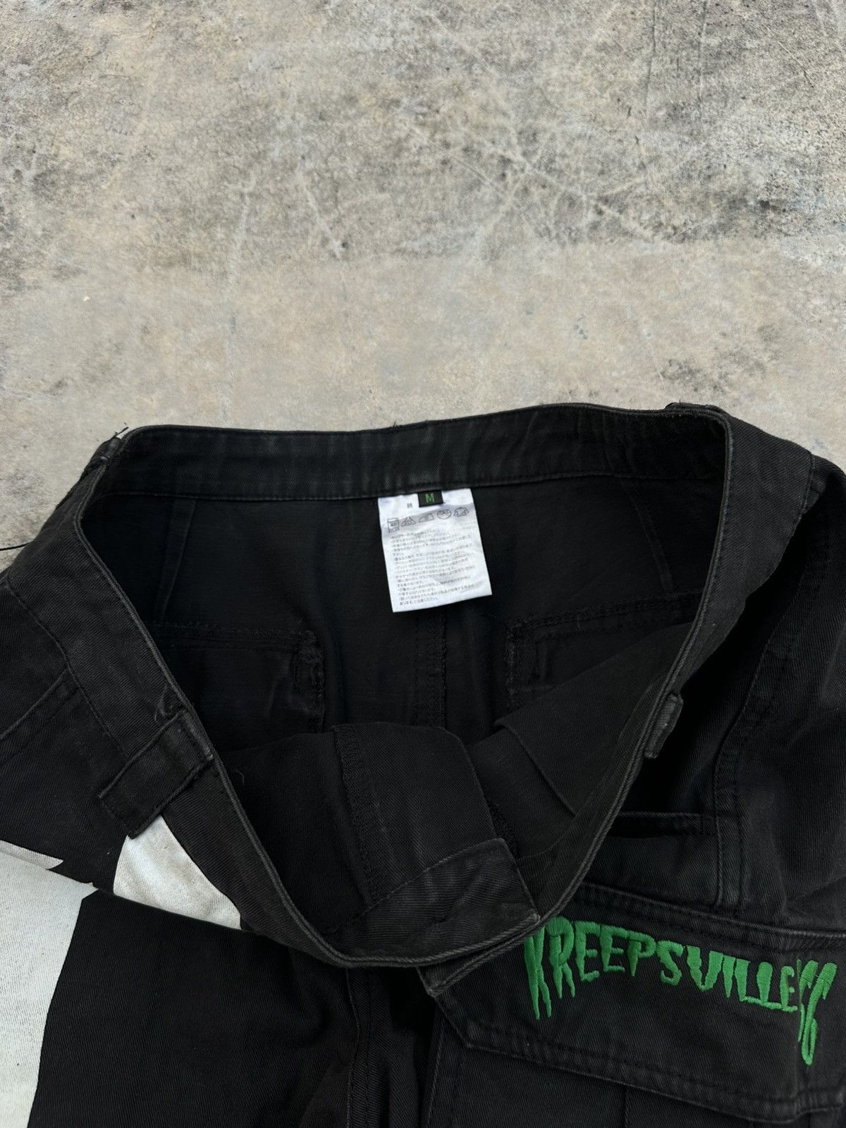 If Six Was Nine 2000s Kreepsville 666 Punk Skull Print Pants/Jorts Size US 32 / EU 48 - 4 Thumbnail