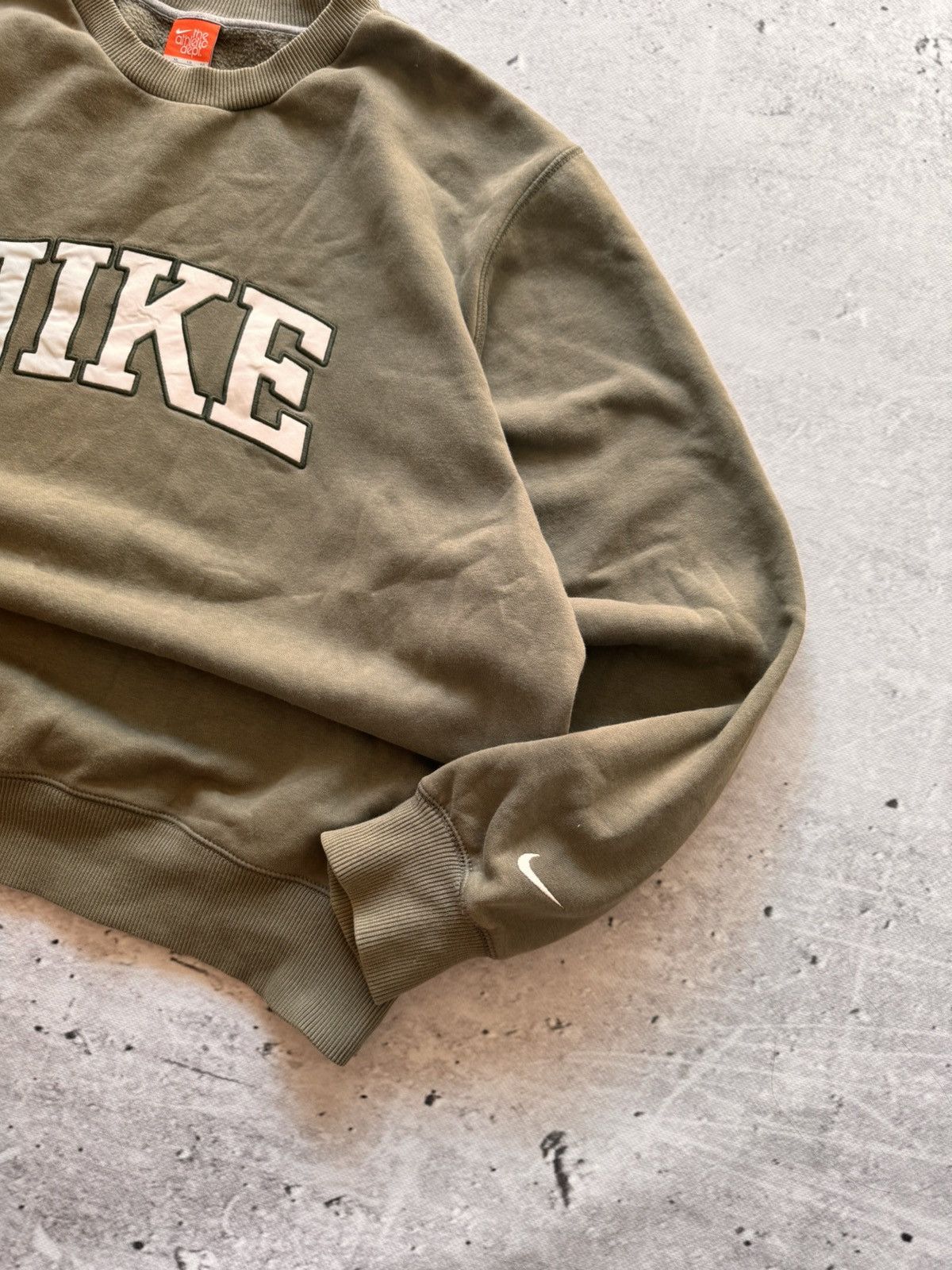 Nike × Vintage NIKE VINTAGE CENTER LOGO OVERSIZE BOXY SWEATSHIRT Size US XL / EU 56 / 4 - 4 Thumbnail