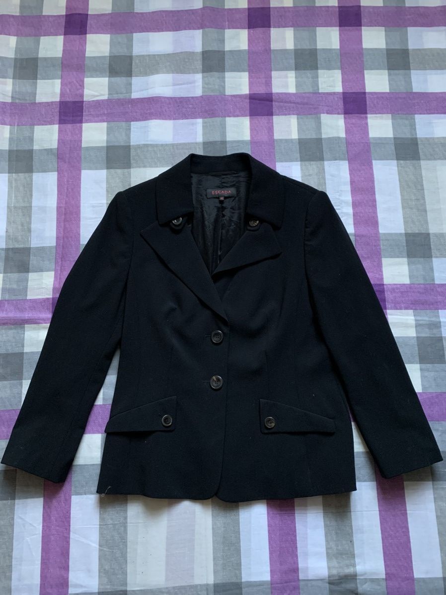 Escada Classic black Escada blazer Size M / US 6-8 / IT 42-44 - 1 Thumbnail