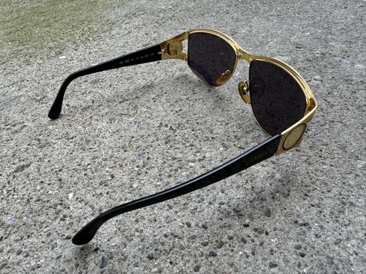 Fendi Vintage Fendi (FS 232 201) Sunglasses original case. (Rare) Size ONE SIZE - 12 Thumbnail