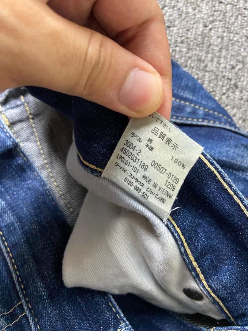 Levi's Levis Strauss Co. 507 Distressed Denim Jeans (197) Size US 31 - 4 Thumbnail