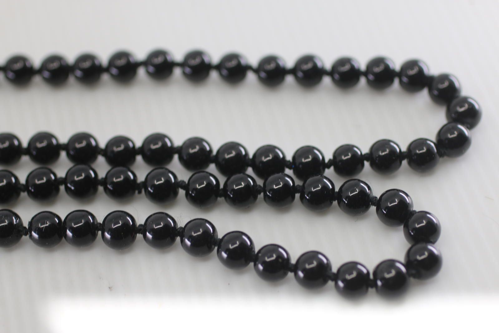 The Unbranded Brand Vintage Black Glass Bead Necklace Long Knotted Strand Style Size ONE SIZE - 2 Thumbnail