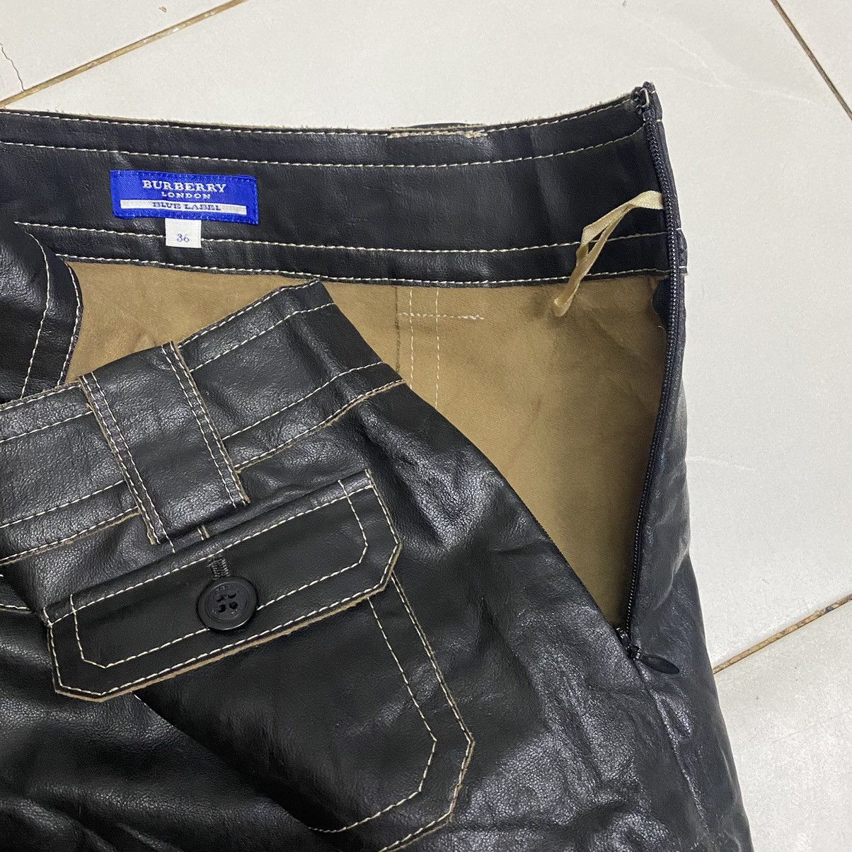 Burberry Buuberry blue label mini skirt syntetic leather Size 29" - 7 Thumbnail