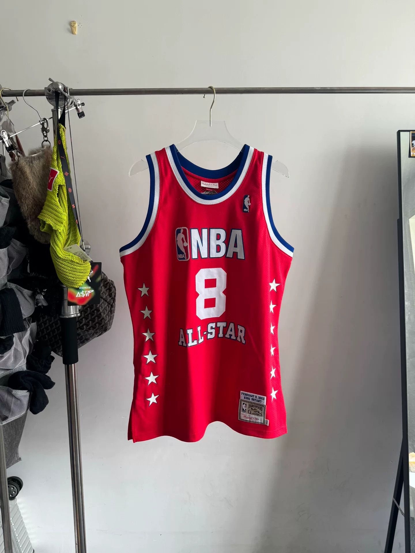 Mitchell & Ness Mitchell & Ness Kobe Bryant Retro Jersey Size US L / EU 52-54 / 3 - 1 Thumbnail