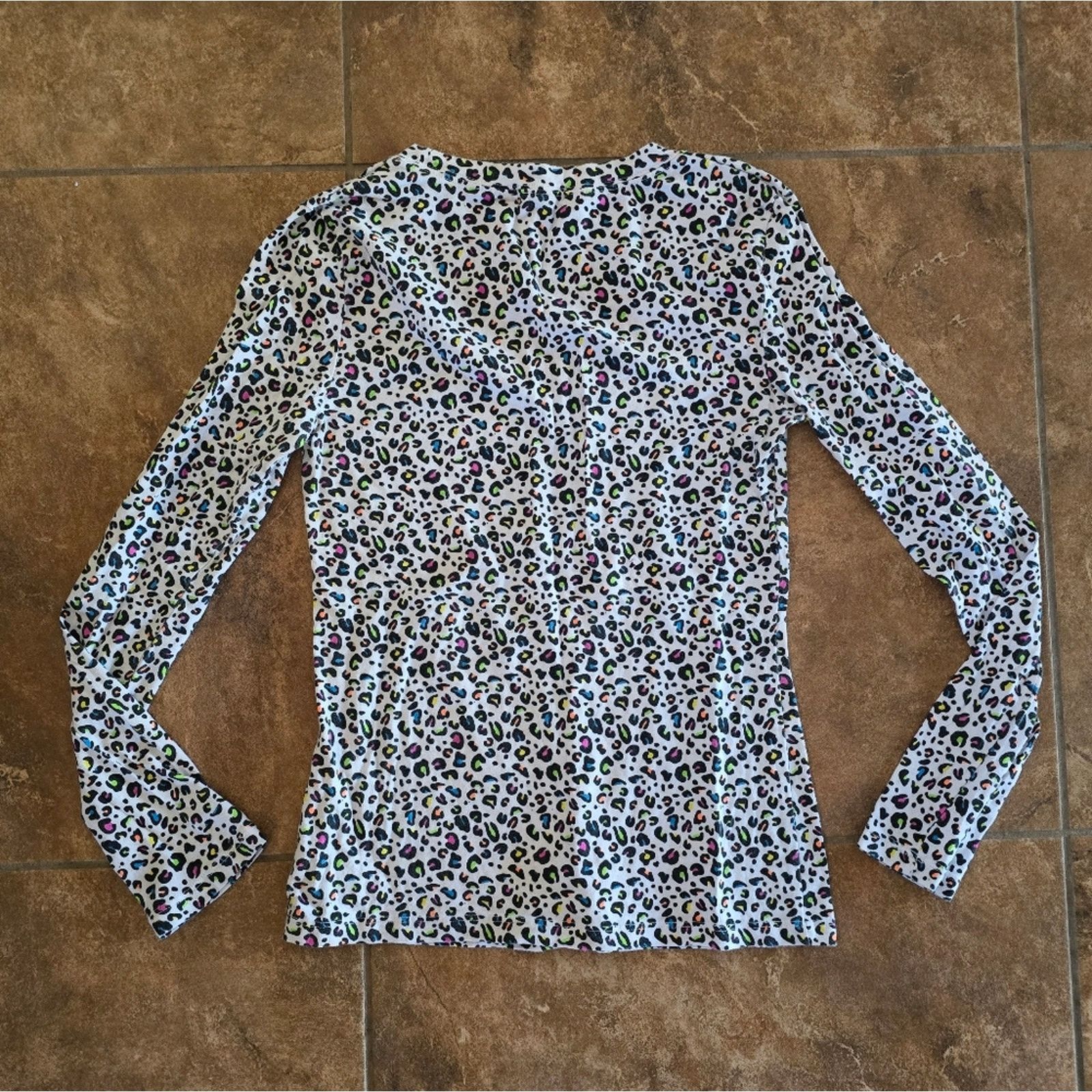 Other White Neon Leopard | ZENANA OUTFITTERS | Long Sleeve Size M / US 6-8 / IT 42-44 - 2 Thumbnail