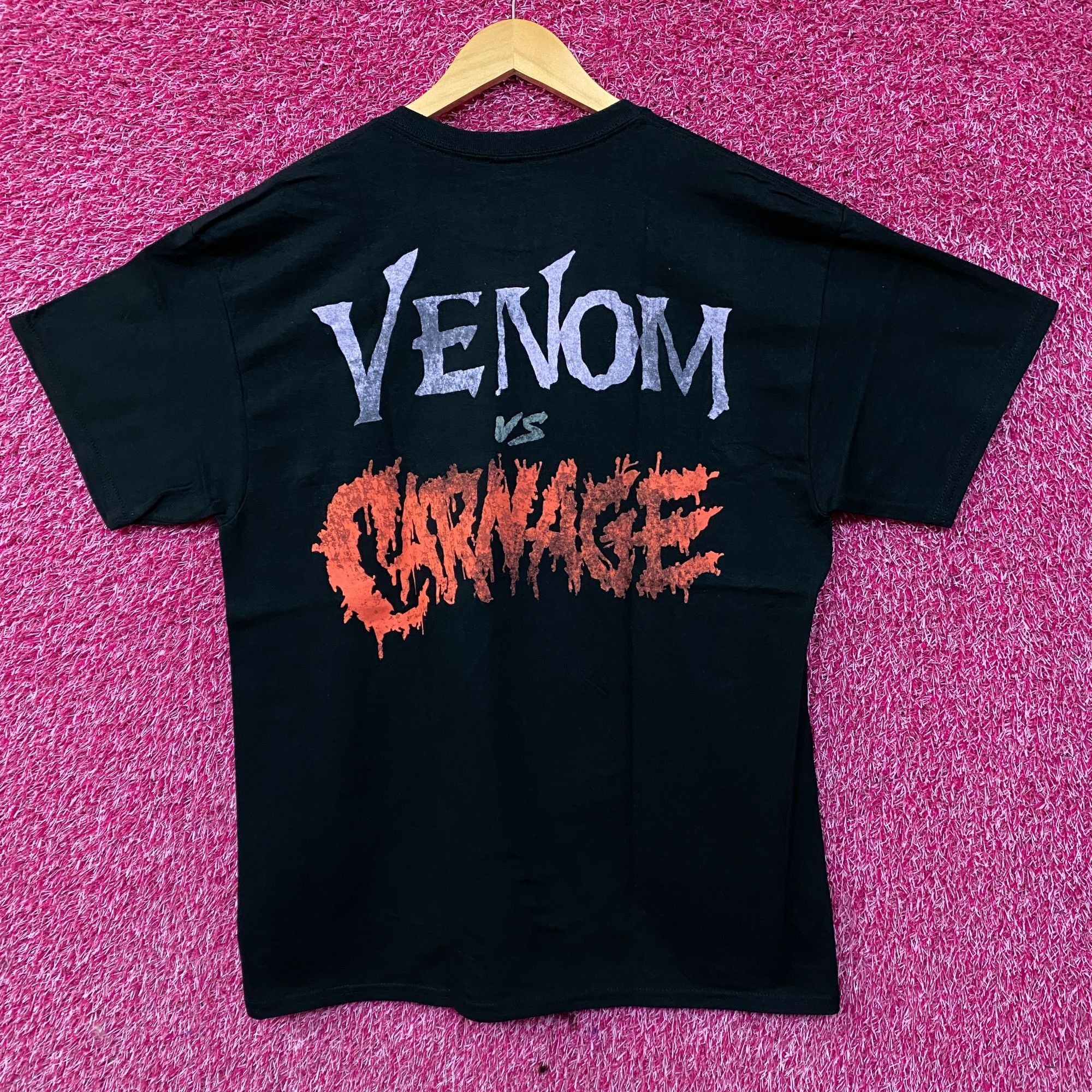Marvel Comics Marvel Venom vs. Carnage Battle of Symbiotes Tee Large Size US L / EU 52-54 / 3 - 4 Thumbnail