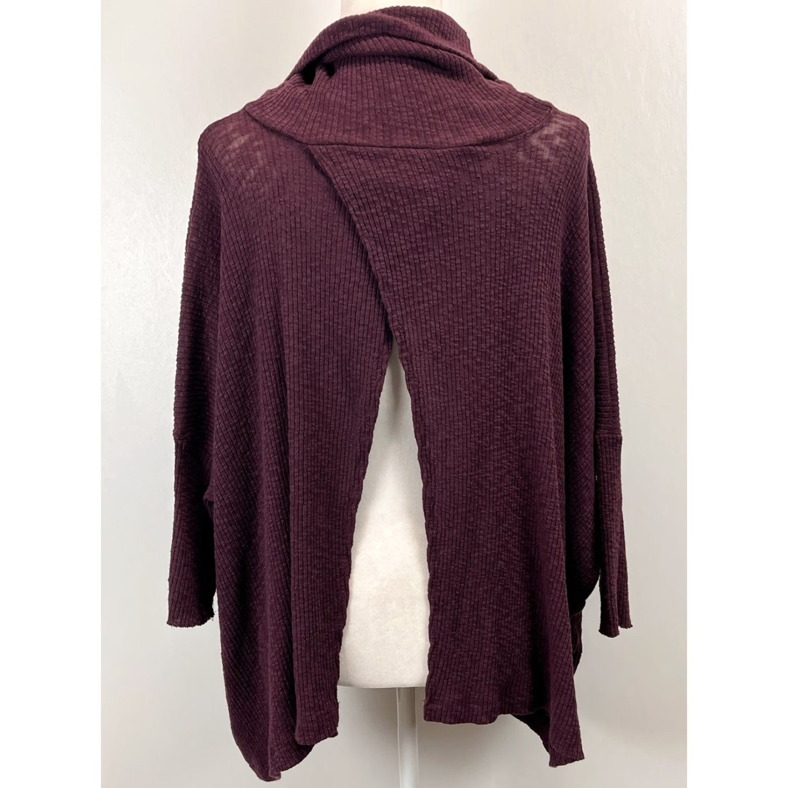 Free People Free People Sweater Beach World Traveler Split Back Ribbed Turtleneck Sz M GUC Size M / US 6-8 / IT 42-44 - 3 Thumbnail