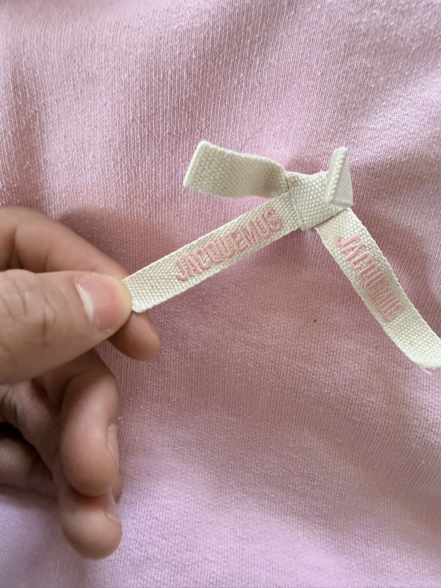 Jacquemus JACQUEMUS “ Le hoodie Noeud” Bow logo hoodie pink Size US XL / EU 56 / 4 - 6 Thumbnail