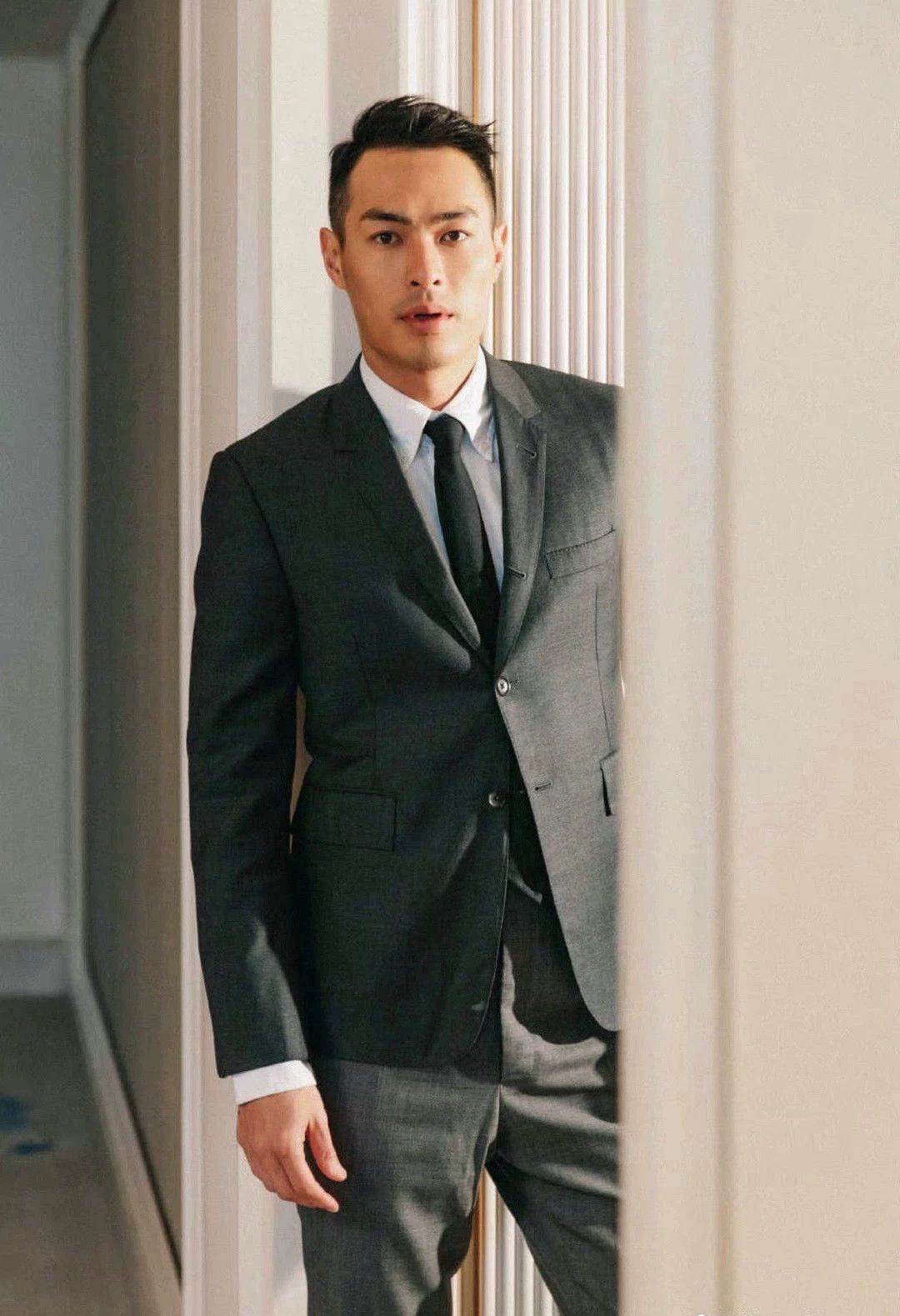 Thom Browne Thom Browne Classic Deep Gray Wool Suit Size2 9/10 Size US M / EU 48-50 / 2 - 7 Thumbnail