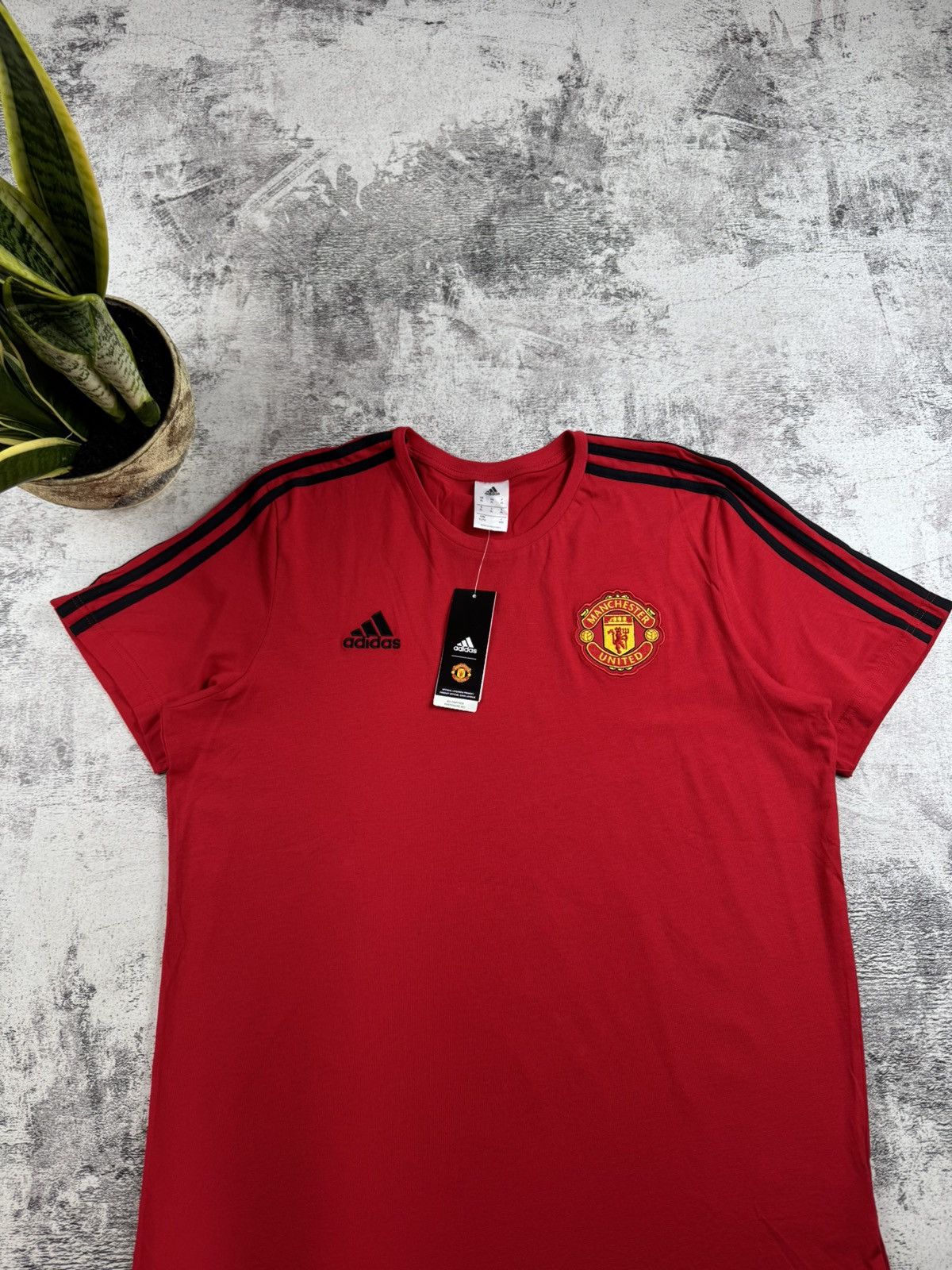 Adidas NEW Manchester United Training 2018 2019 Adidas Red Soccer Football Shirt Jersey Size US XL / EU 56 / 4 - 4 Thumbnail