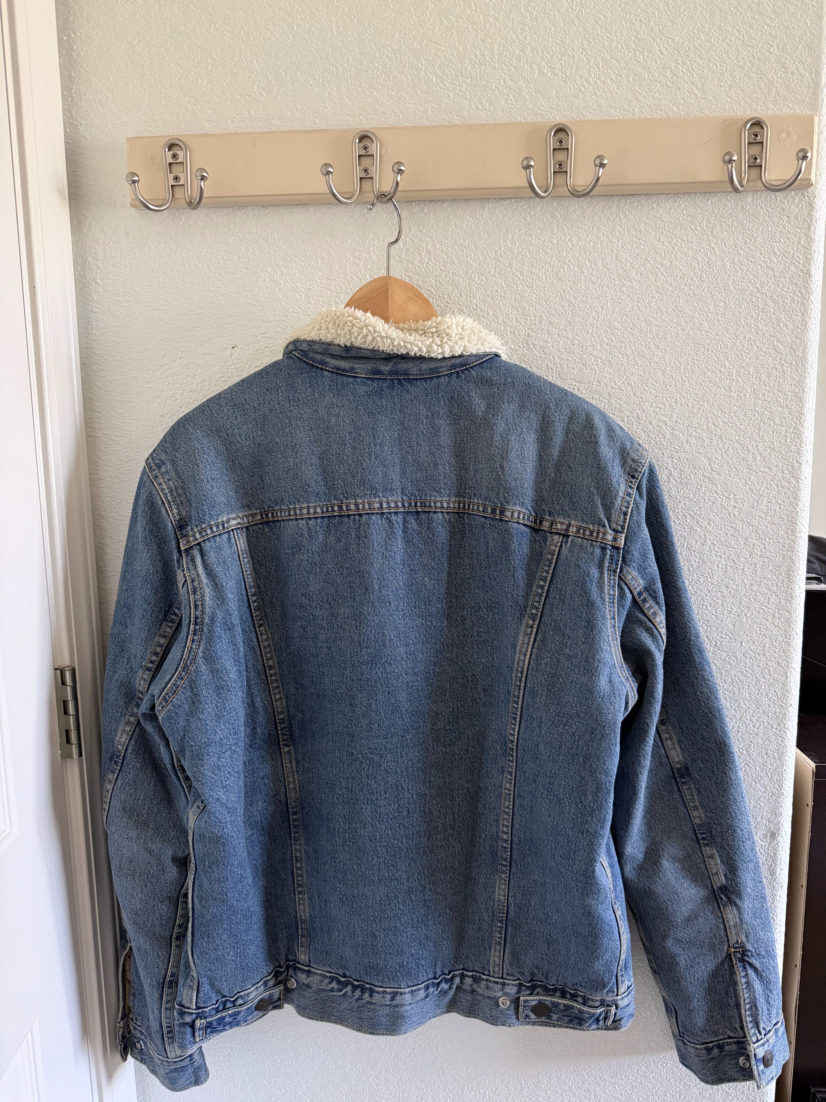 Levi's Classic Levi’s Type III Sherpa Trucker Jacket Size US M / EU 48-50 / 2 - 2 Thumbnail