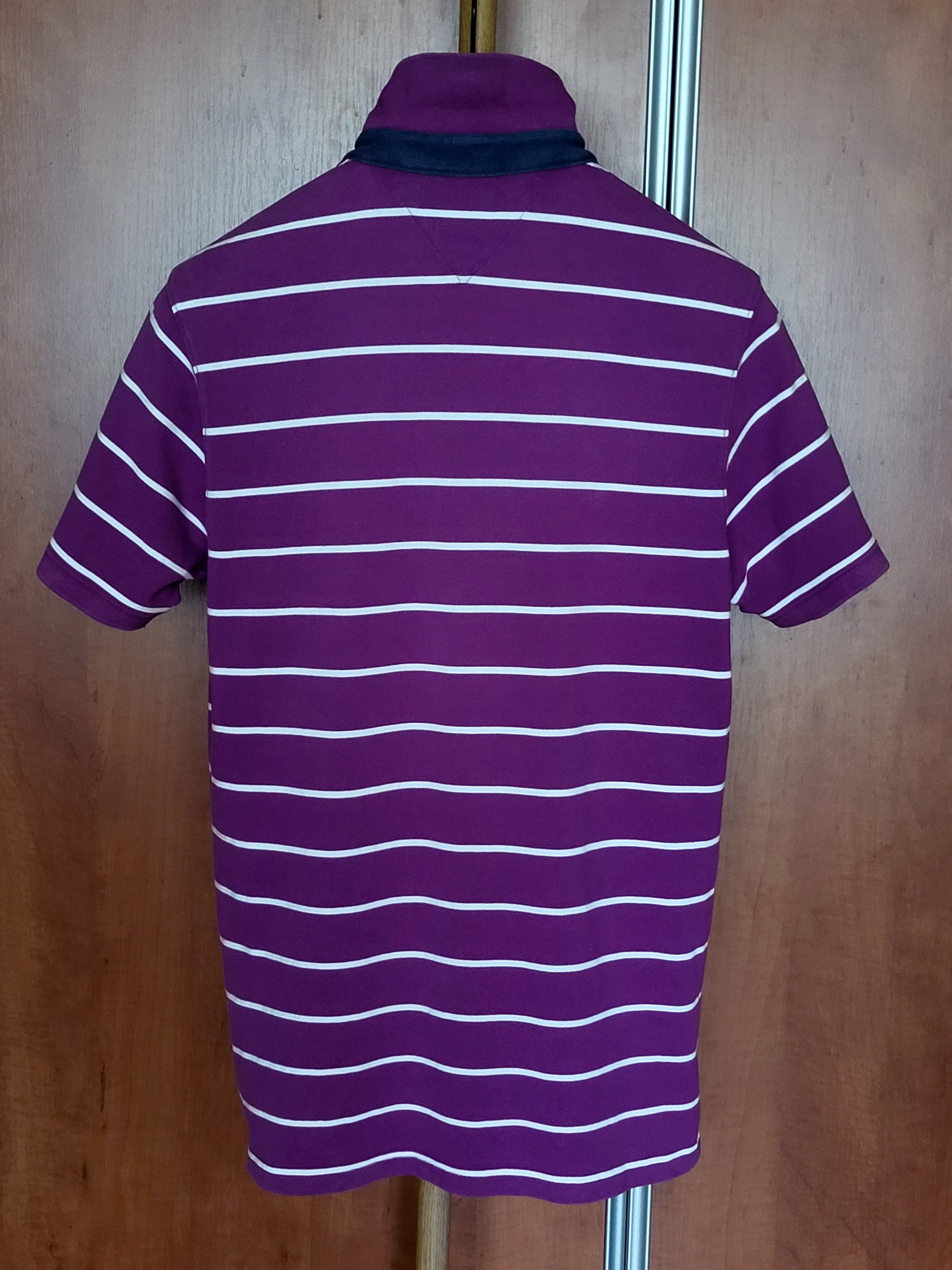 Tommy Hilfiger Vintage 90s Tommy Hilfiger Polo Shirt Size XL but fit L Size US XL / EU 56 / 4 - 7 Thumbnail