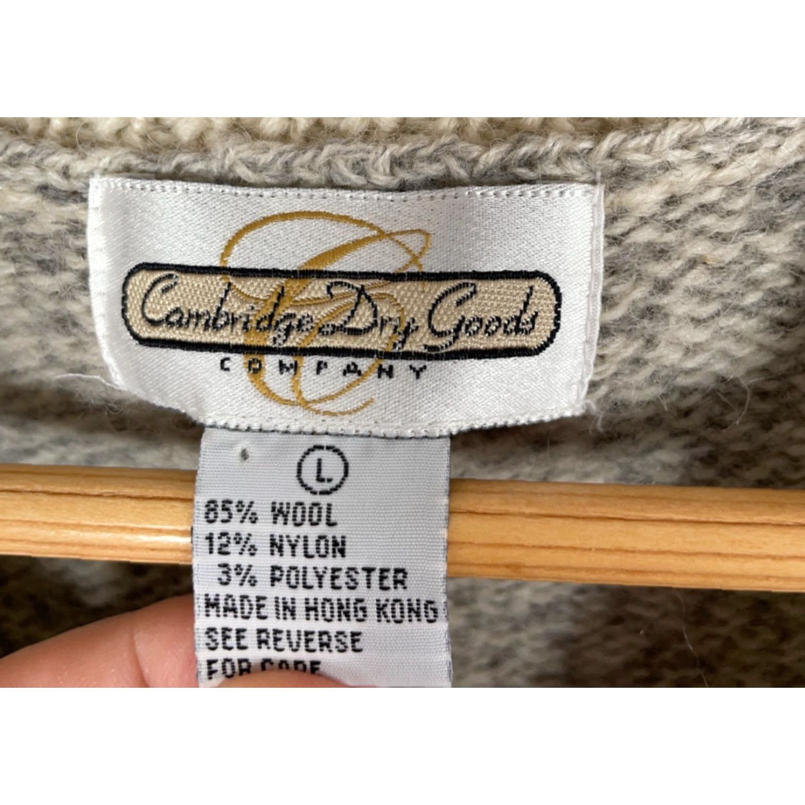 Vintage VINTAGE Cambridge Dry Goods Wool Teddy Bear Embroidery Sweater Vest Women's Large Gray Button Up Knit Adult Regular 90s Animals Mens/Womens? Size L / US 10 / IT 46 - 3 Thumbnail