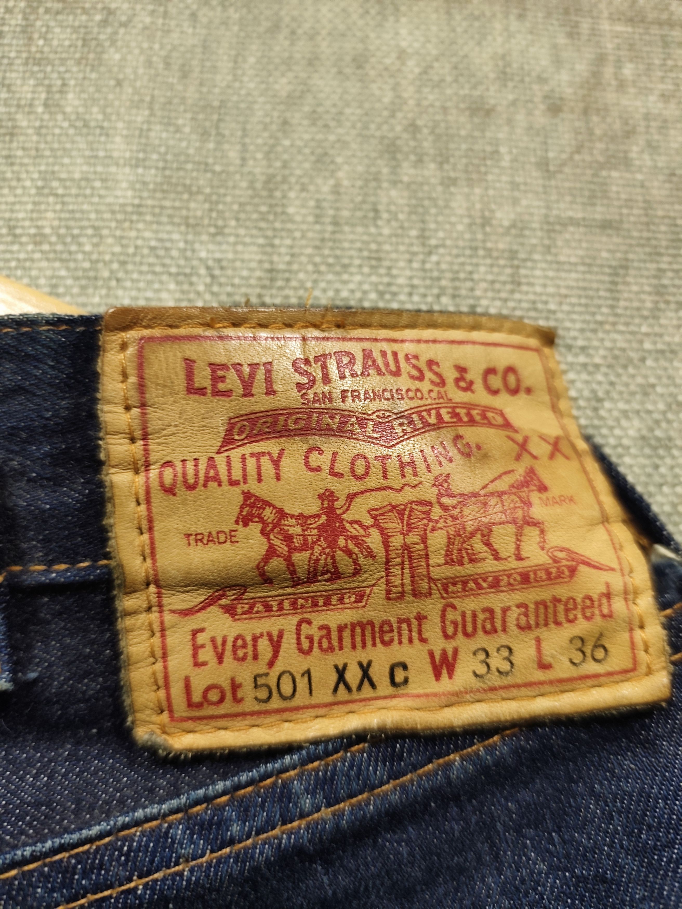 Levi's Vintage Levi's 501xx buckle back dark blue denim jeans Size US 32 / EU 48 - 16 Thumbnail