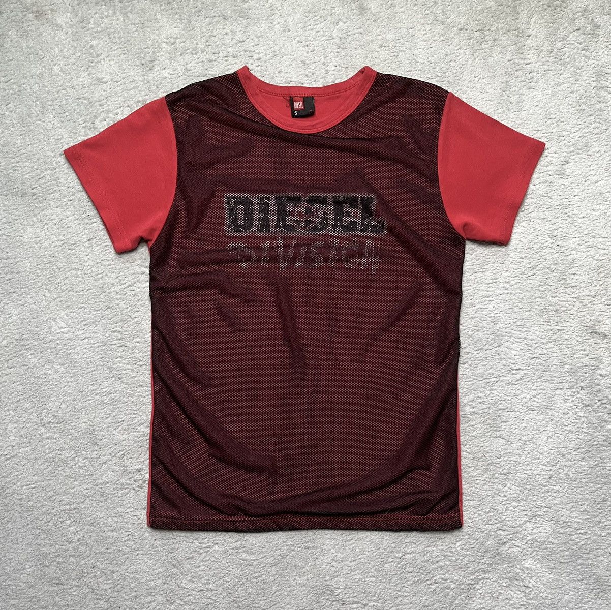 Vintage Vintage Red Tee T-shirt Print Diesel Mesh Rope Size US XS / EU 42 / 0 - 1 Thumbnail