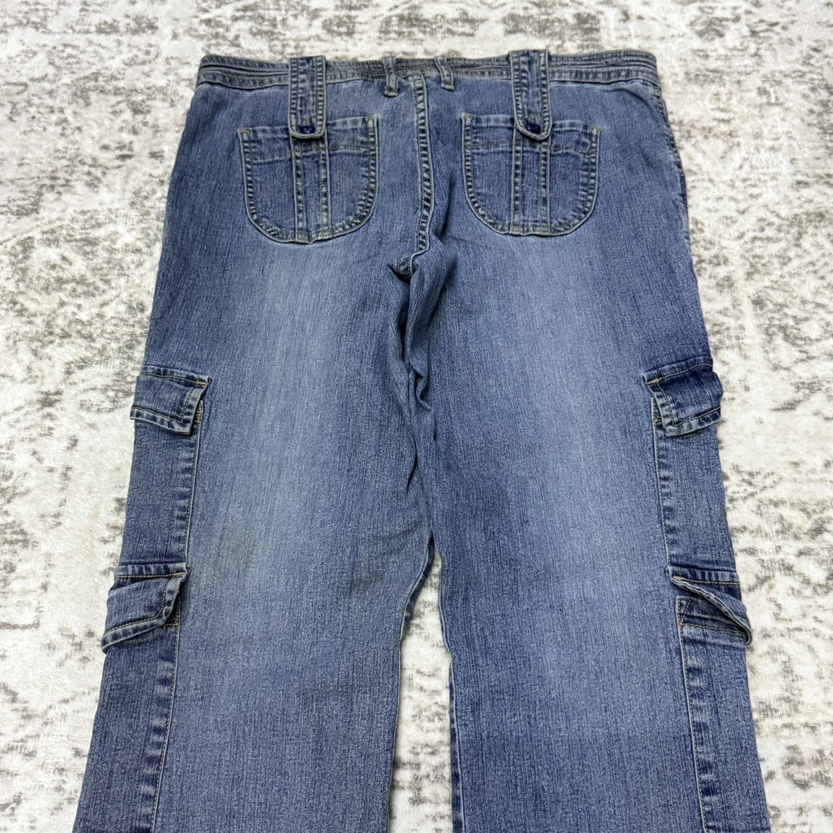 Le Grande Bleu (L.G.B.) Vanilla Star Multi Pocket Cargo Zipper Flare Jeans Size US 32 / EU 48 - 8 Thumbnail