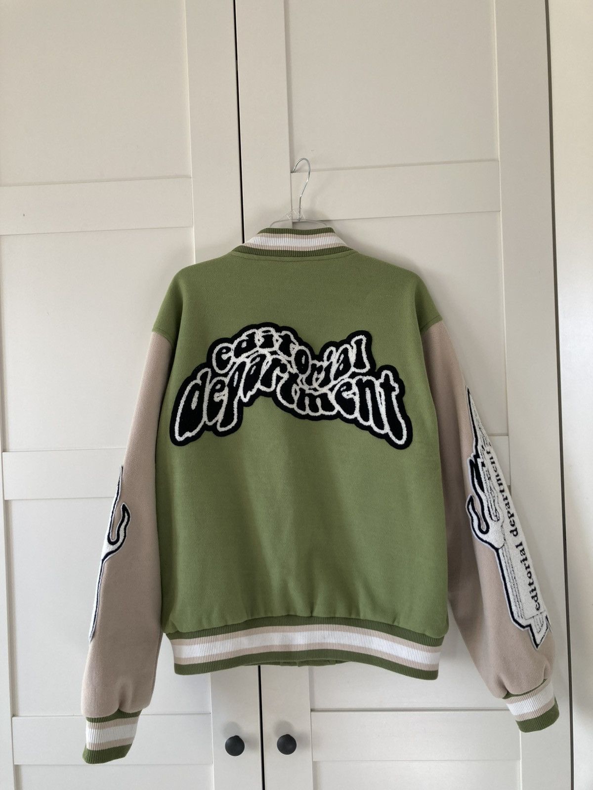 Other Editorial Department light jacket size.M Size US M / EU 48-50 / 2 - 4 Thumbnail