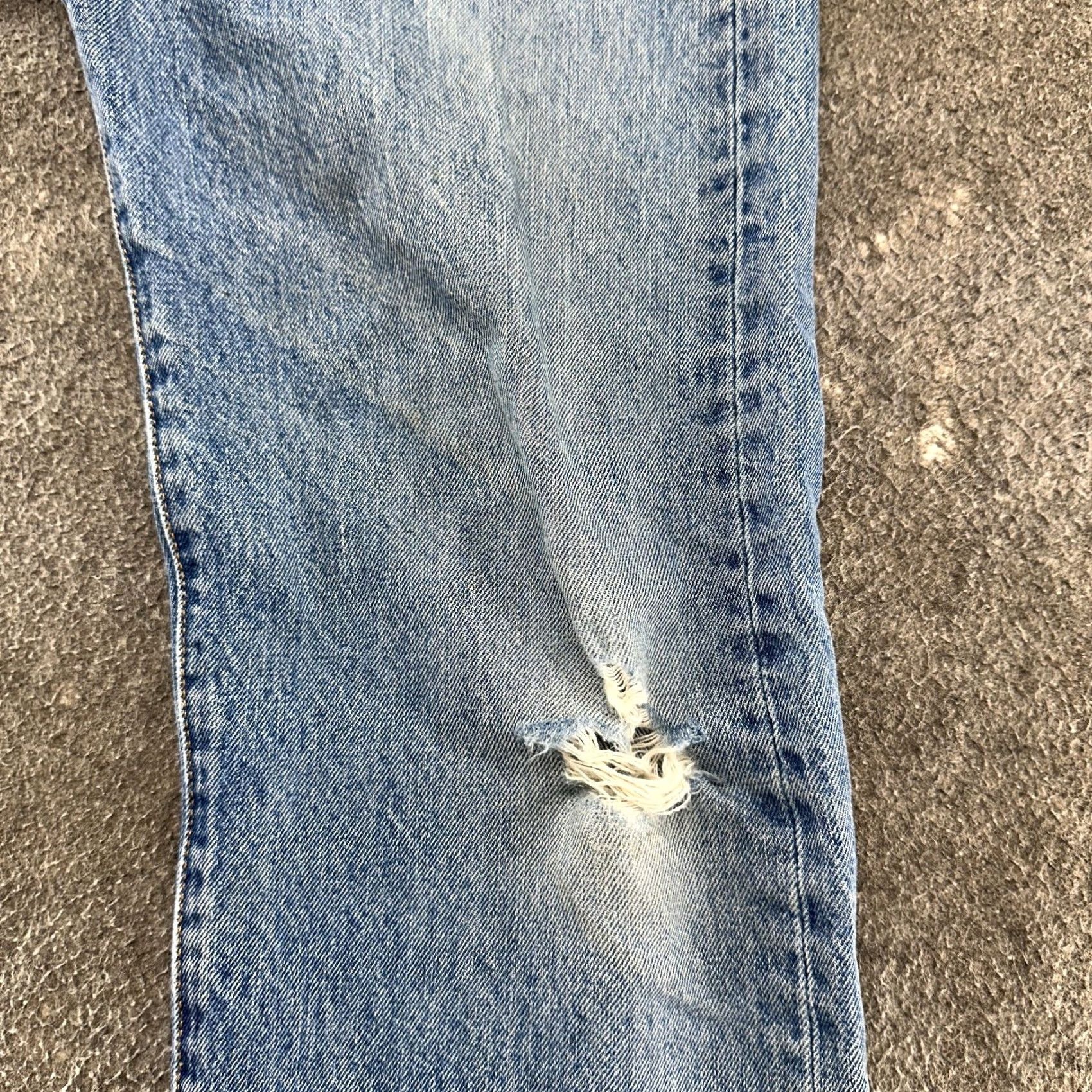 Levi's Levi's 501 Jeans Men 34x30 Regular Medium Wash Distressed Denim Straight Button Jeans Mens Regular Fit Vintage Retro Style - Levi's 501 Series Size US 34 / EU 50 - 7 Thumbnail