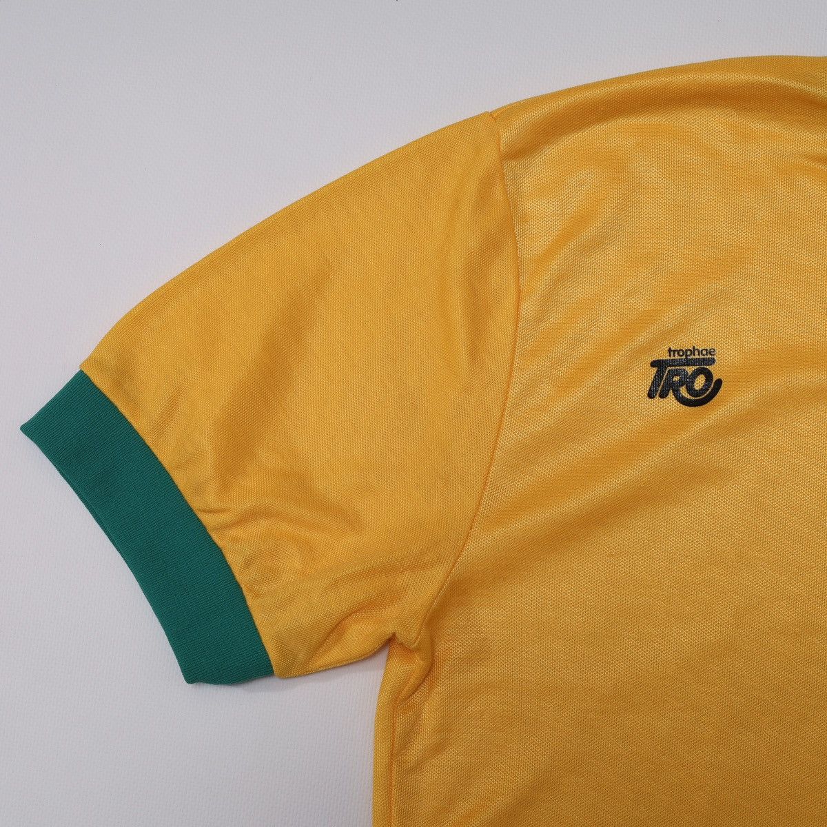 Other Trophae Brasil Vintage Soccer Football Jersey Shirt Brazil Size US L / EU 52-54 / 3 - 4 Thumbnail