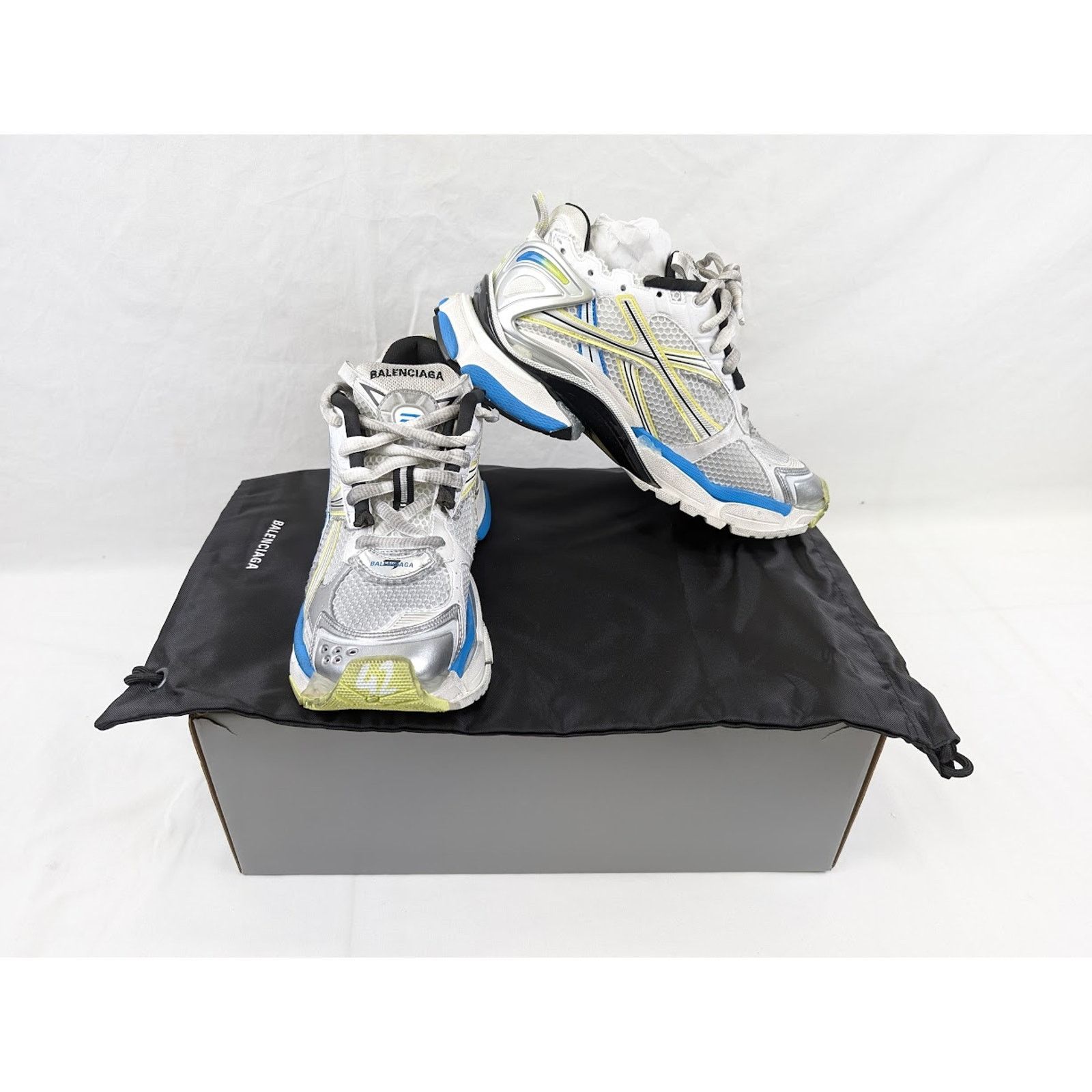 Balenciaga o1rshd1 Rubber Runner in White/Yellow/Blue Size US 12 / EU 45 - 20 Thumbnail