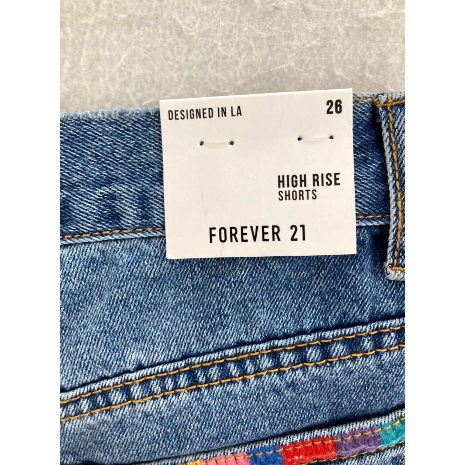 Forever 21 FOREVER 21 Shorts Womens 26 Blue Denim High Rise Zip Raw Hem NWT - 100% Cotton, Regular Fit, 26 in Waist, Blue, Denim, Hot Pants, Casual, Women, 90s? Size 26" / US 2 / IT 38 - 7 Thumbnail