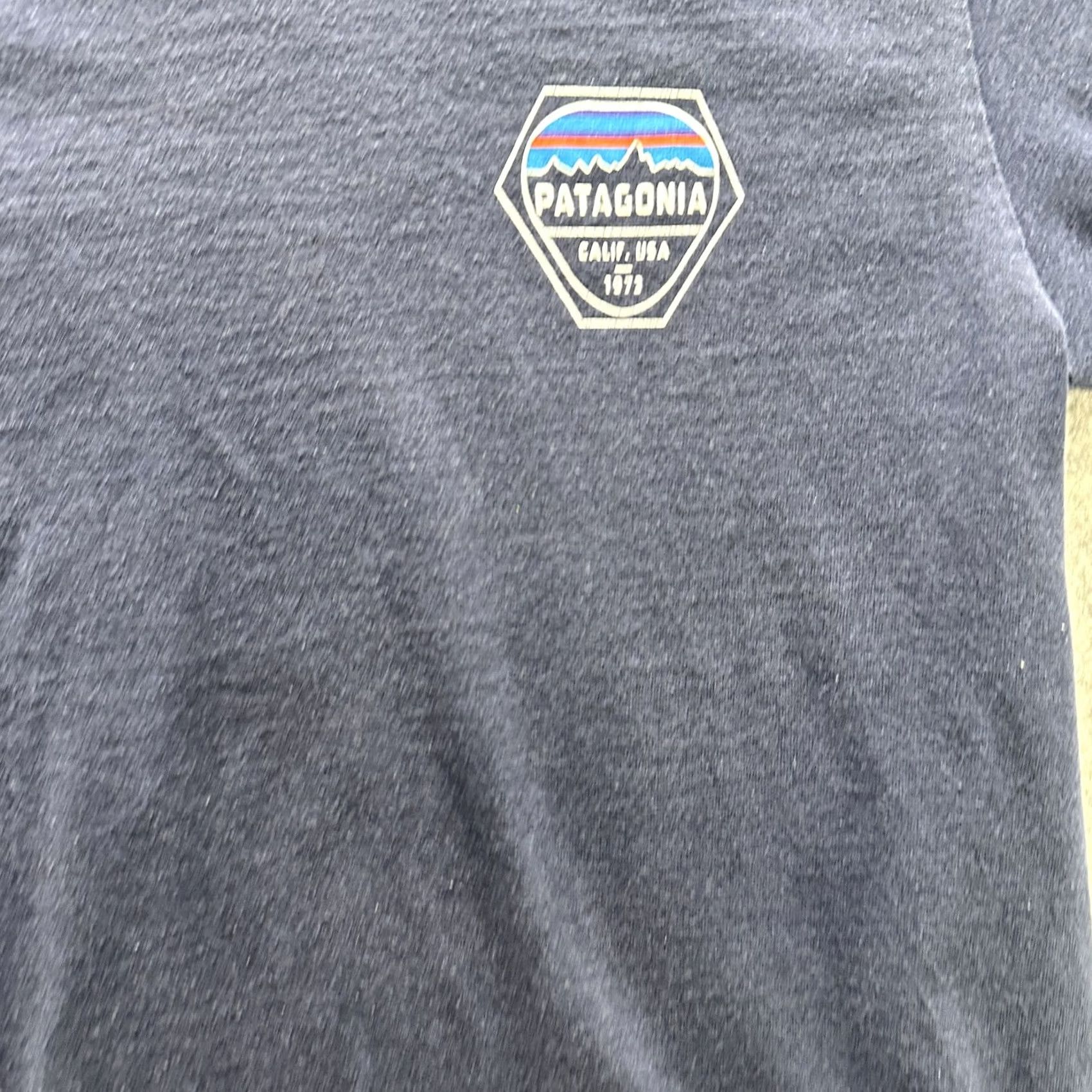 Patagonia Patagonia Shirt Mens XS Long Sleeve Cali USA 1973 Outdoor Hiking Logo Graphic Print Navy Blue T-Shirt Regular Womens? Size US XS / EU 42 / 0 - 3 Thumbnail