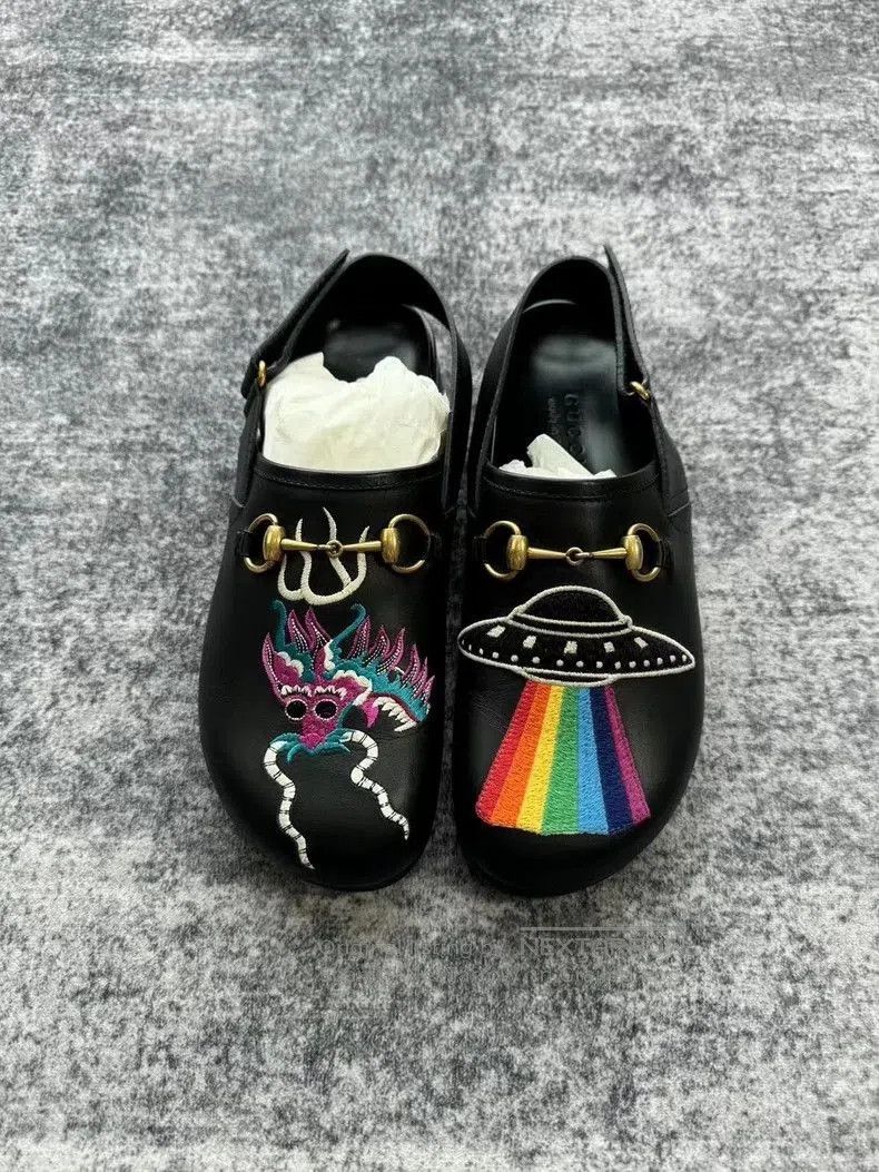 Gucci Gucci Black Embroidered Horsebit Sandals. Size US 8 / EU 41 - 1 Thumbnail