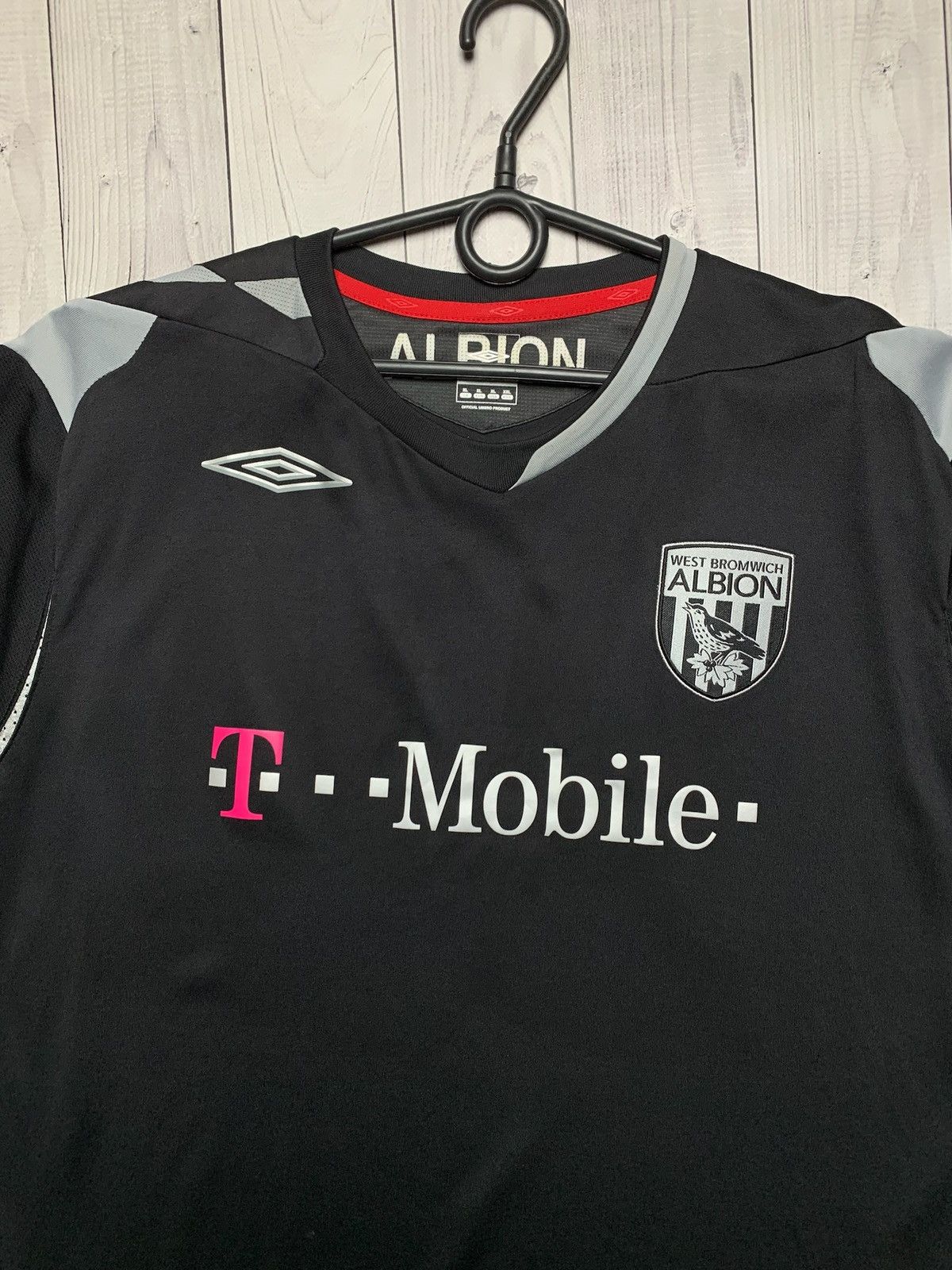 Umbro × Vintage Vintage Umbro soccer jersey size XL West Bromwich black Size US XL / EU 56 / 4 - 2 Thumbnail