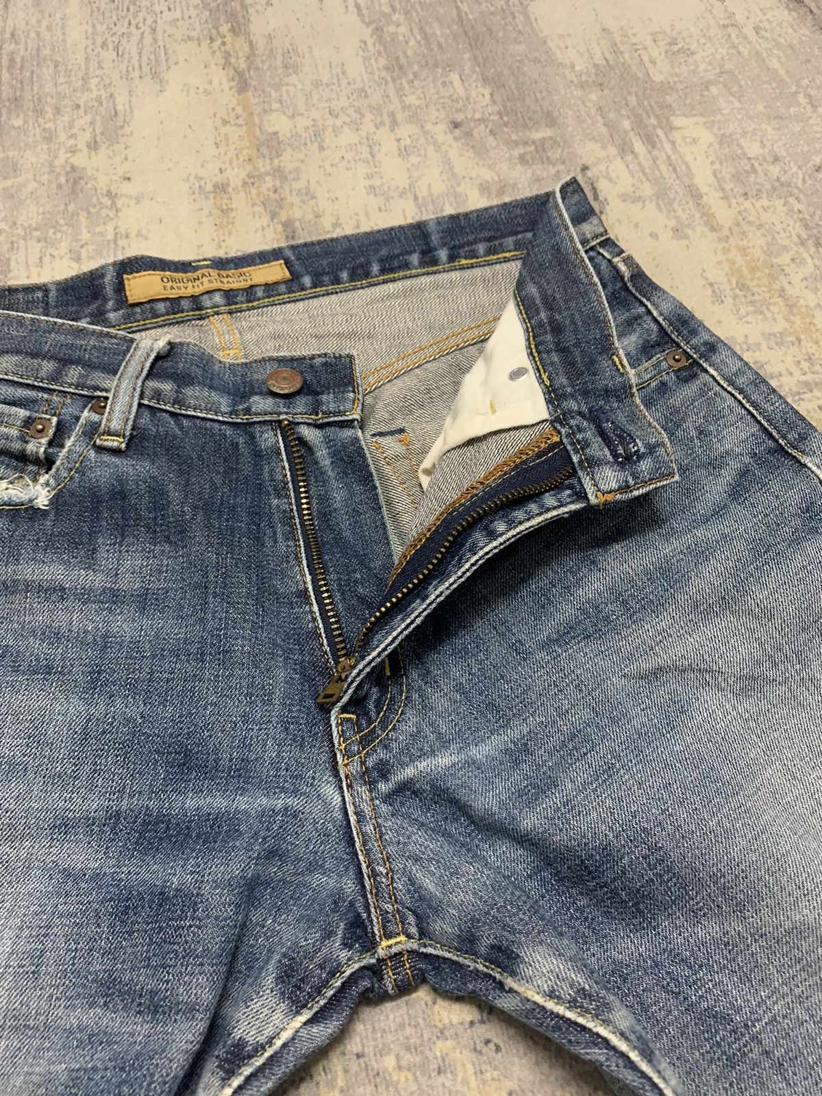 Japanese Brand Vintage Japanese Uniqlo S003 Mud Wash Distressed Loose Jeans Size US 30 / EU 46 - 8 Thumbnail