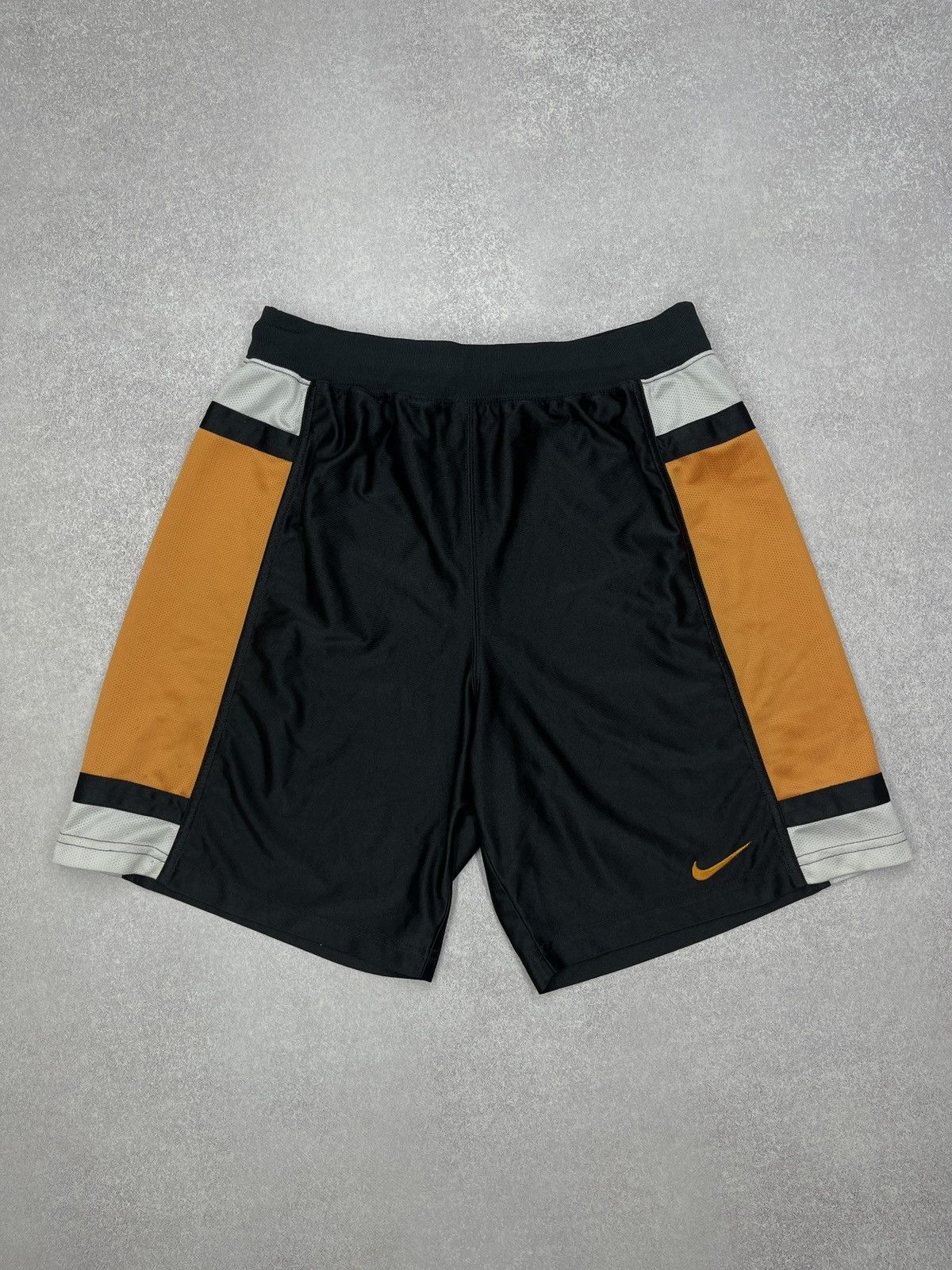 Nike Vintage Nike Basketball Black Shorts Drill Y2K ACG TECH Size US 34 / EU 50 - 2 Thumbnail