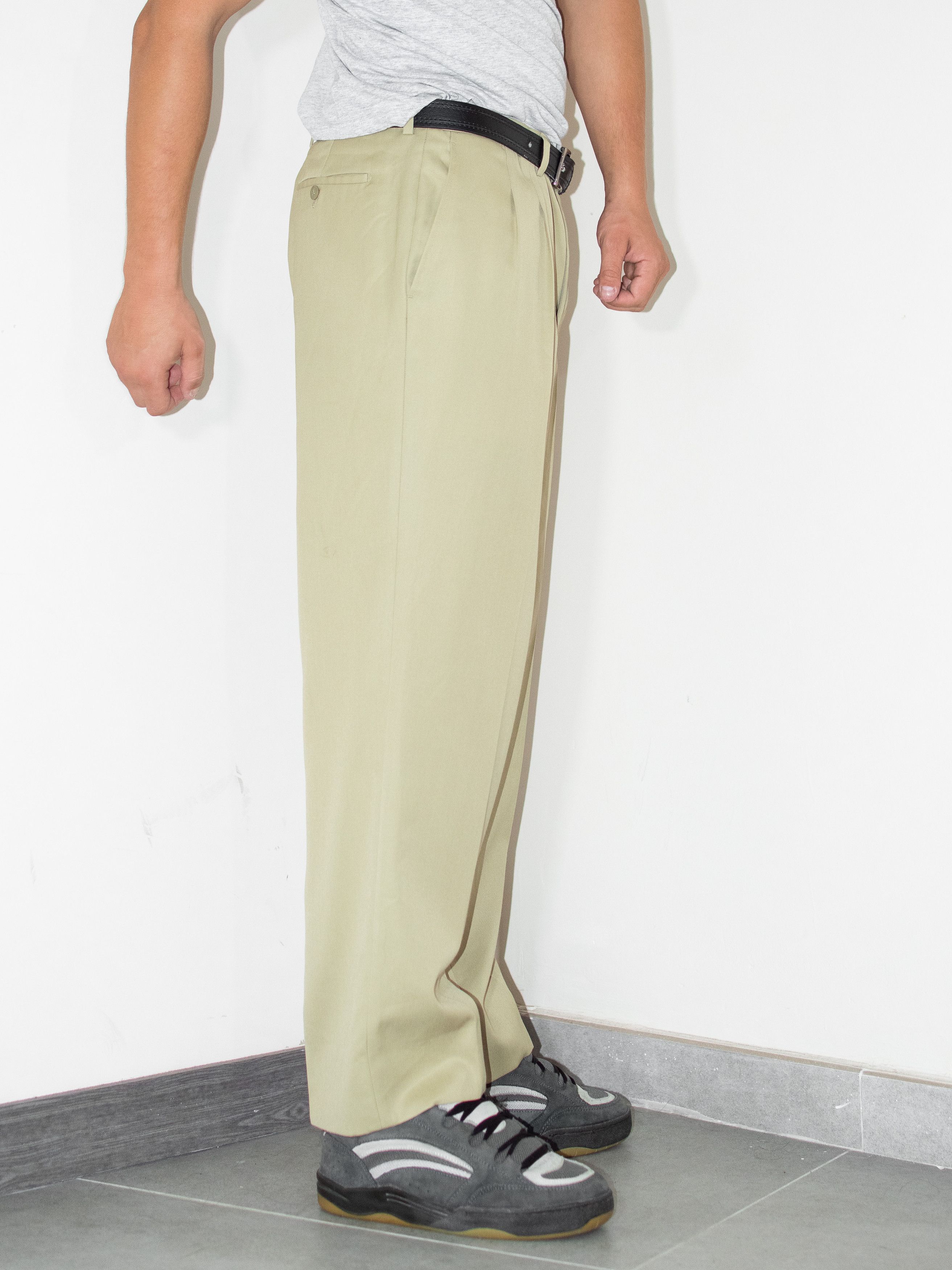 Burberry × Designer × Vintage 90s Vintage faded Khaki cream Burberry Wool chino Trousers Size US 36 / EU 52 - 3 Thumbnail