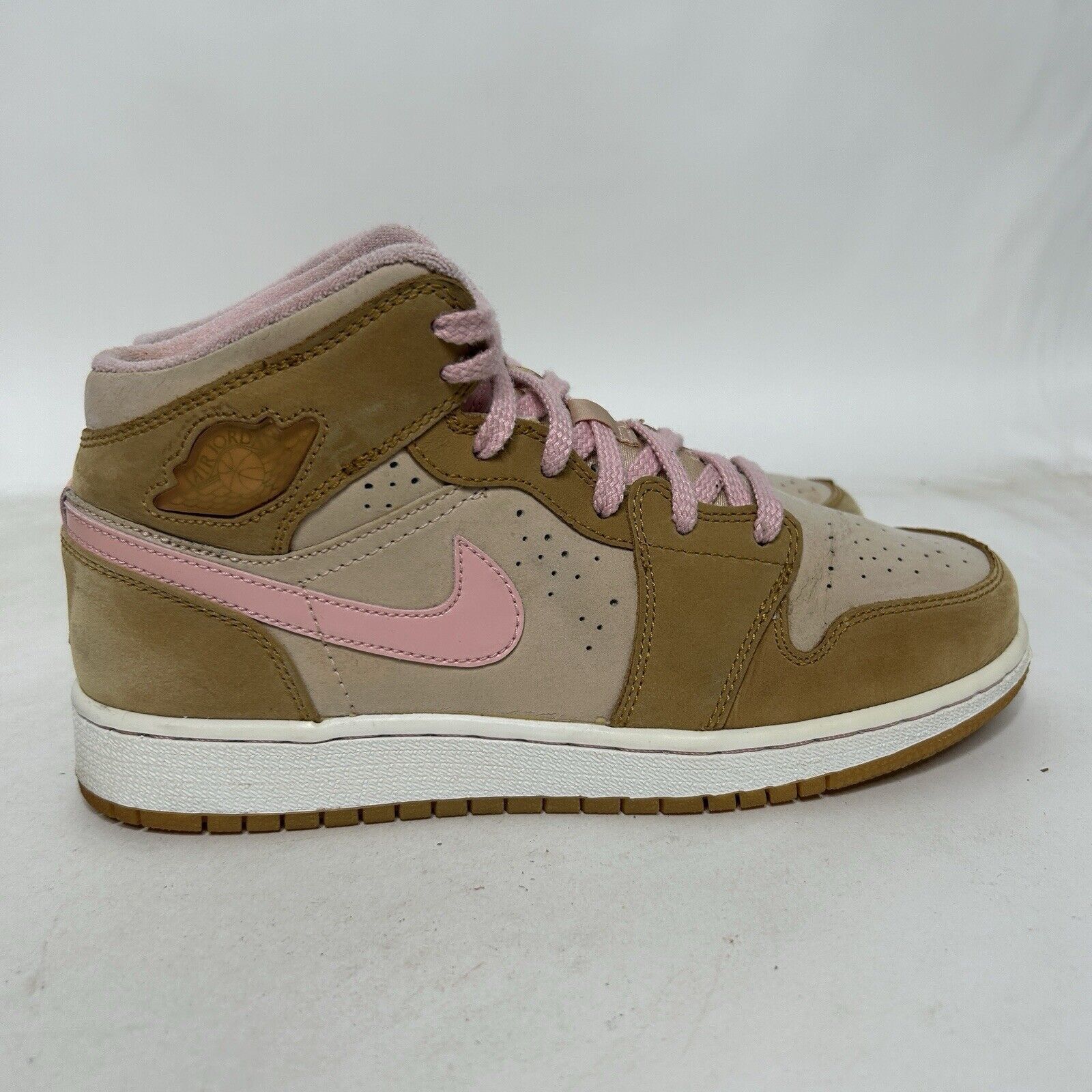 Jordan Brand Nike Shoes Air Jordan 1 Hare GS “Wheat/Lola Bunny” 2024 Size US 7.5 / IT 37.5 - 4 Thumbnail