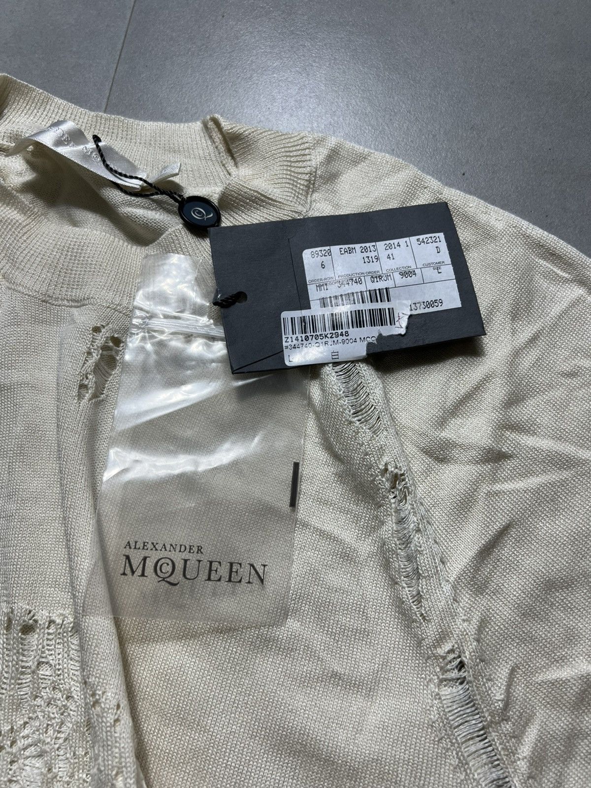 Alexander McQueen Alexander McQueen - Distressed Skull Sweater Size L / US 10 / IT 46 - 10 Thumbnail