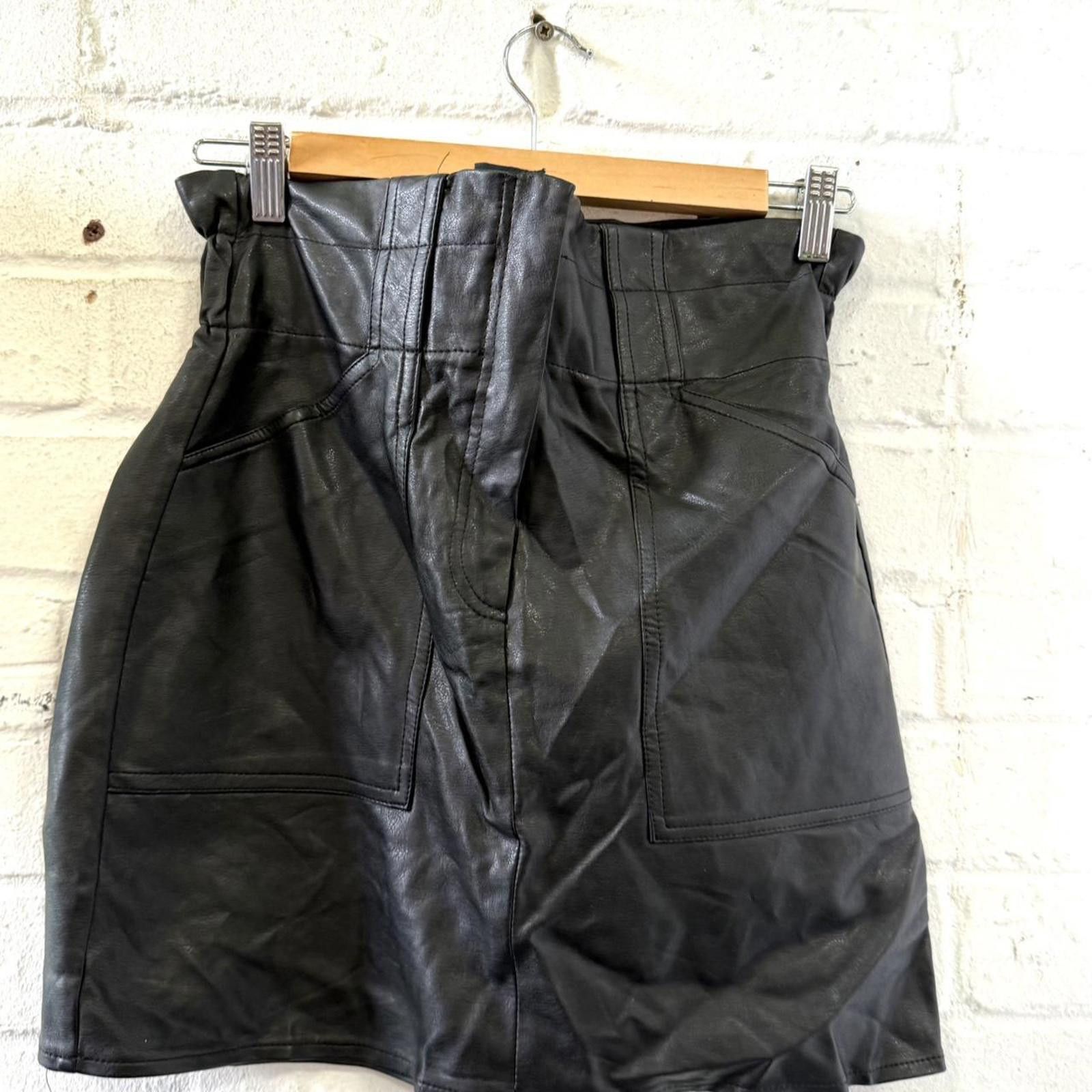 Other Women's Black Skirt Size 28" / US 6 / IT 42 - 1 Thumbnail